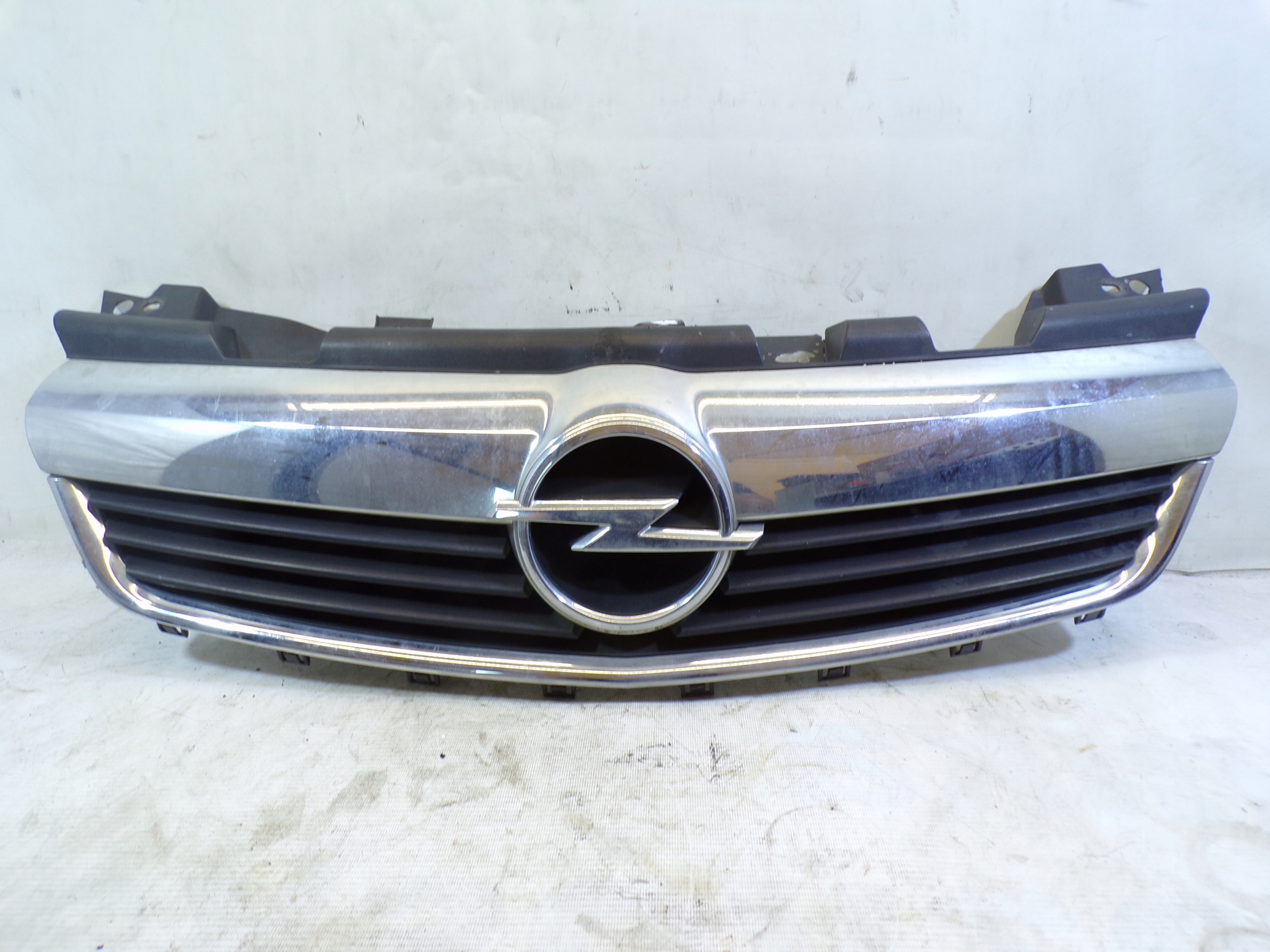 grill grille radiator OPEL ZAFIRA B (1)