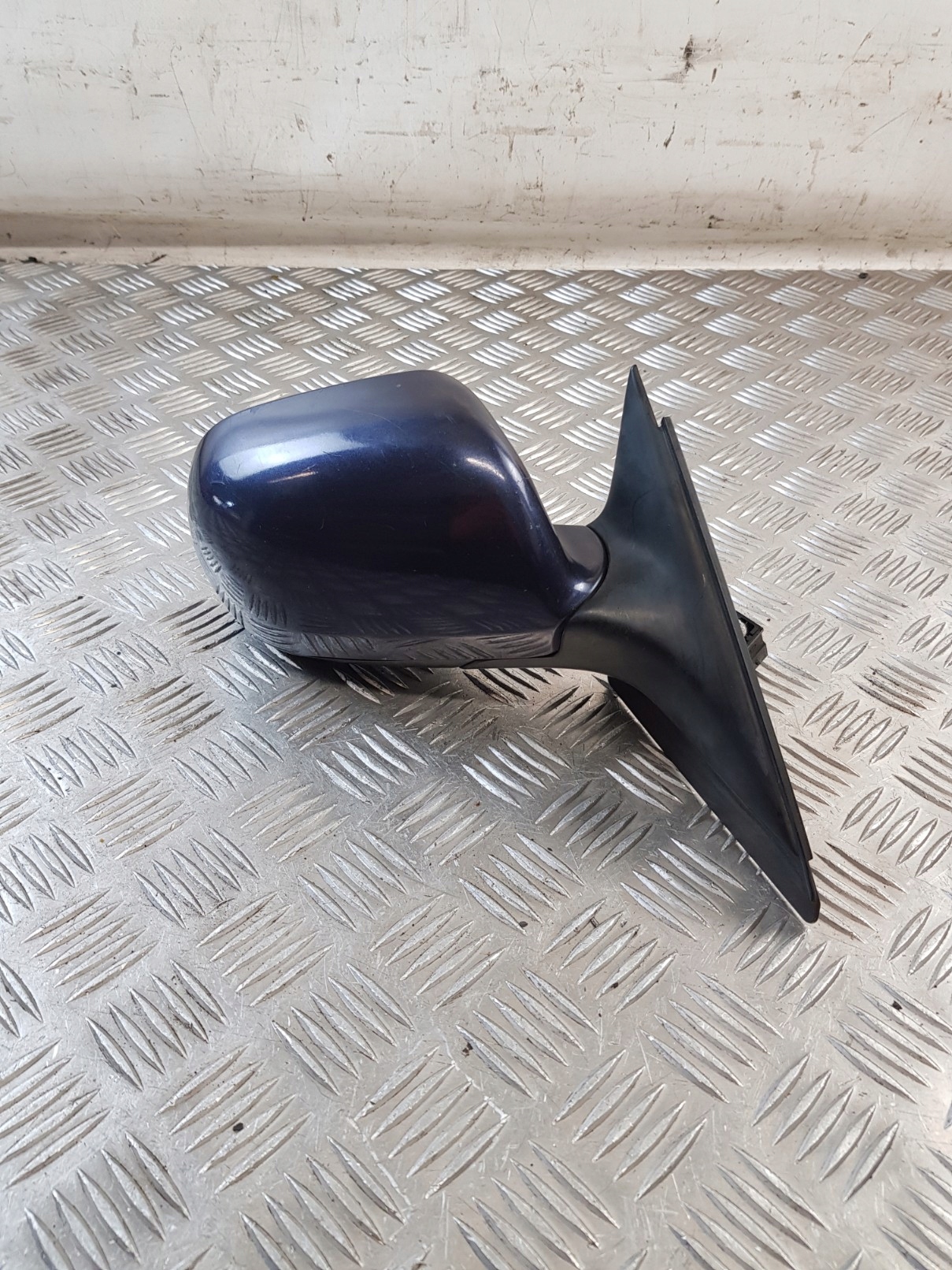 mirror right 5 PIN AUDI A4 B5 95R- EUROPA K: LZ5T