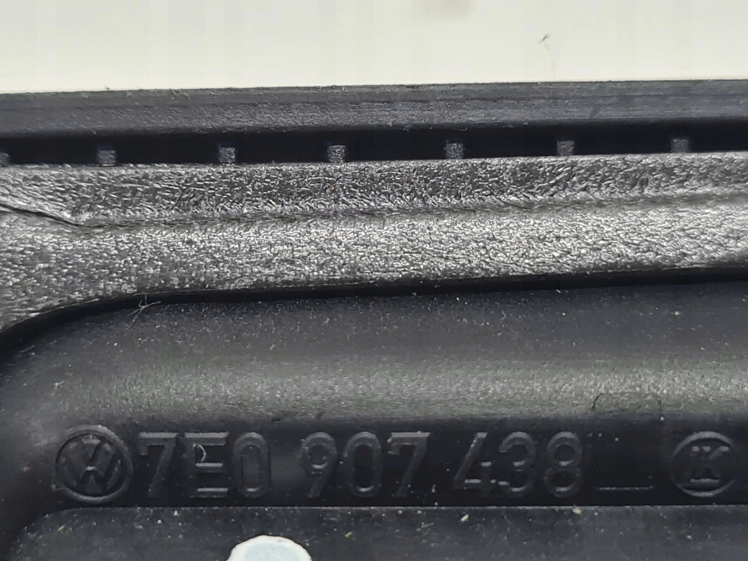 VW T5 czujnik stycznik drzwi prawy 7E0907438 Numer katalogowy części VW T5 czujnik stycznik drzwi prawy 7E0907438