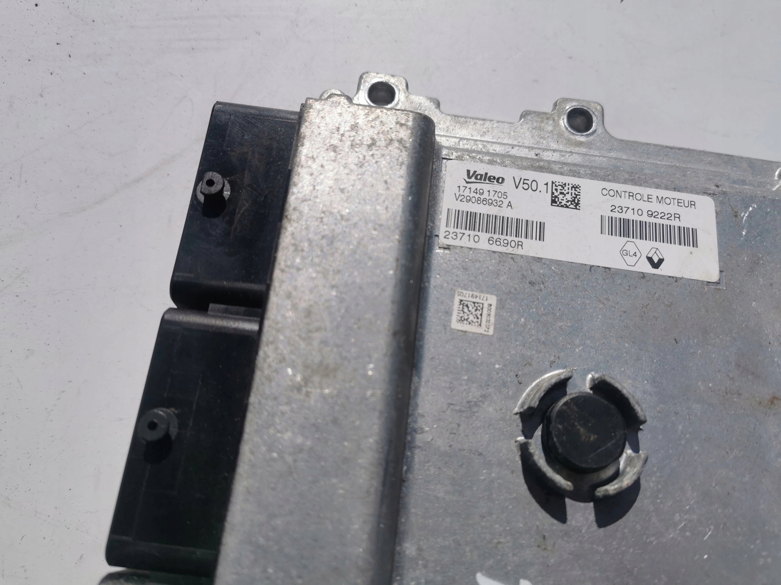 RENAULT CLIO 0.9B V29086932A 237109222R computer E