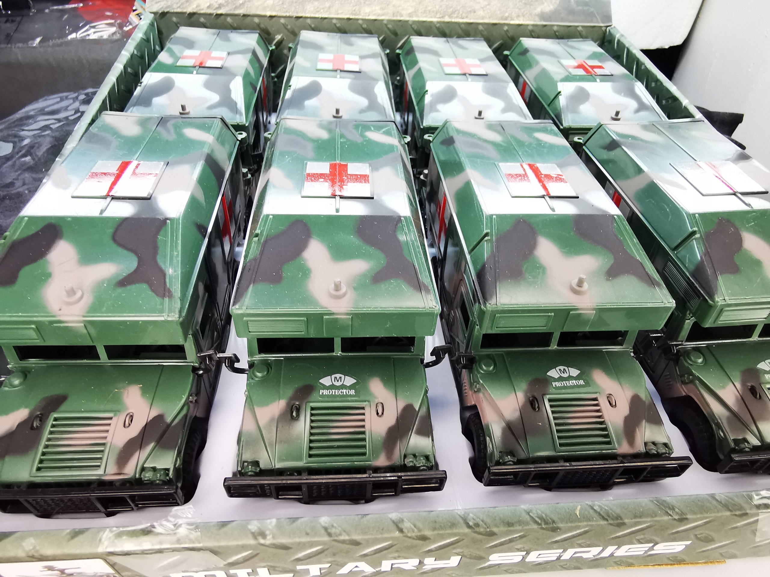 Hummer pojazd militarny Ambulans kamuflaż B