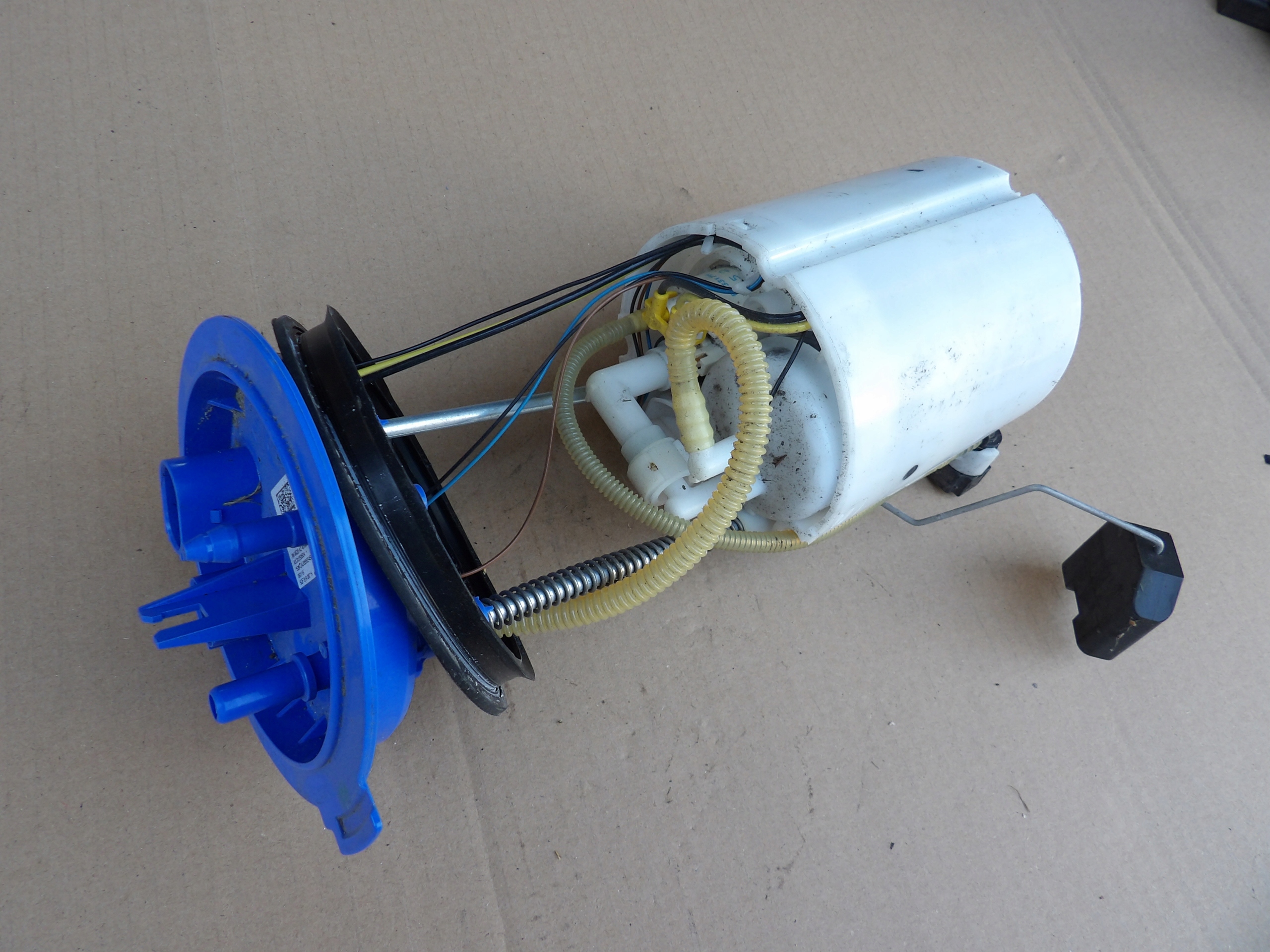 VW TIGUAN 2016- feed pump