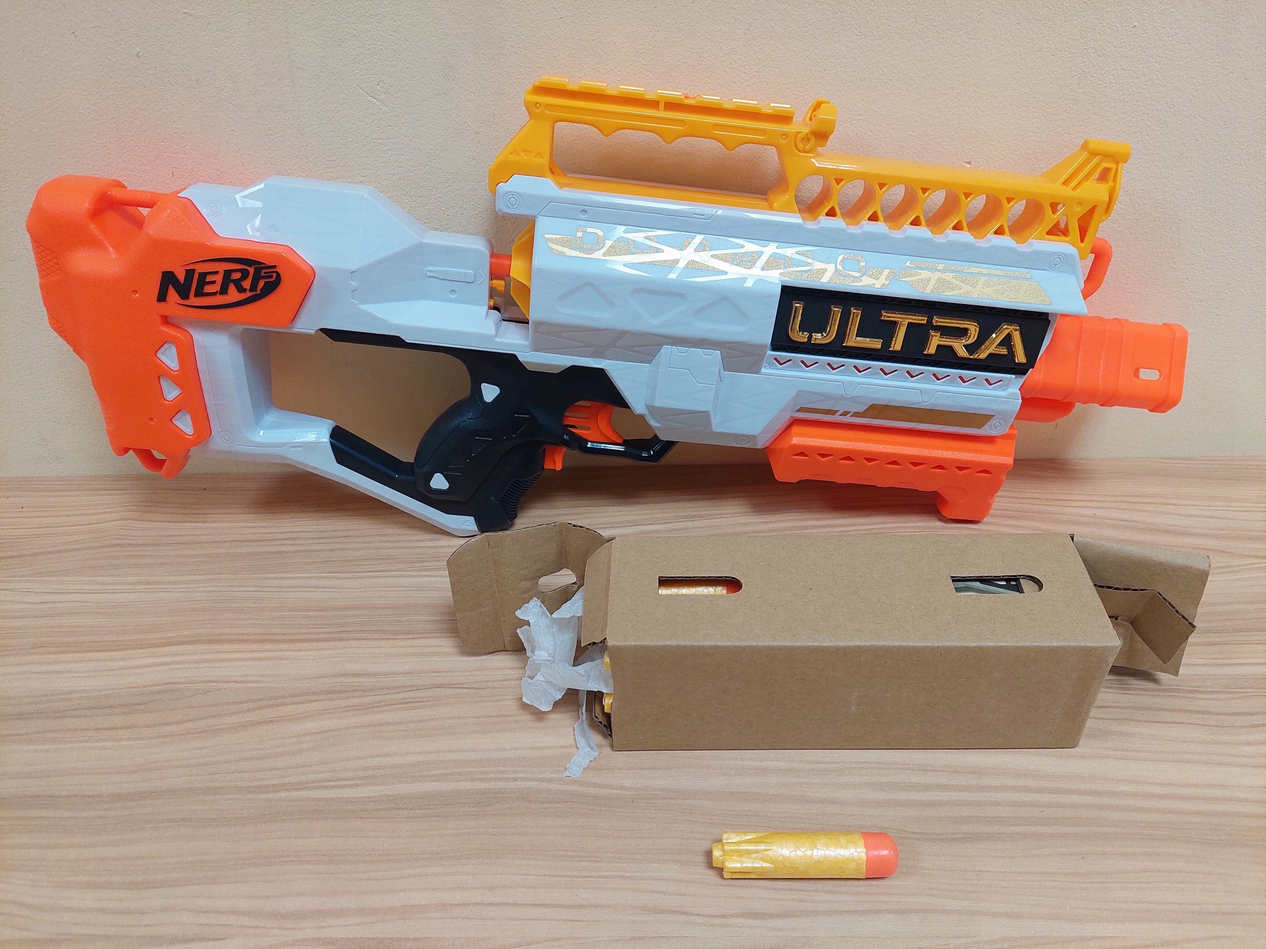 HASBRO Nerf Ultra Dorado F2017 pistolet wyrzutnia EAN (GTIN) 5010993802371