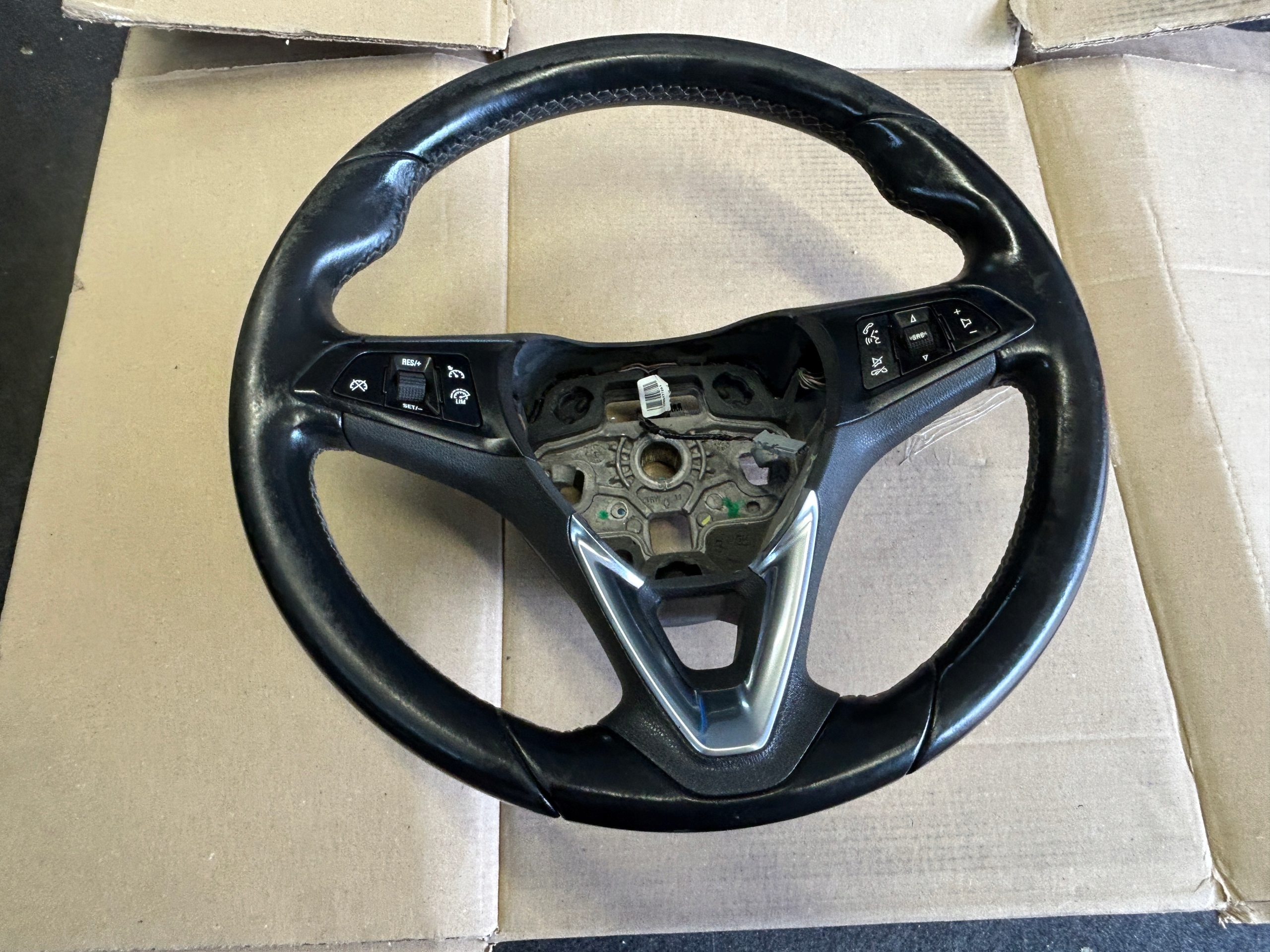 OPEL CORSA E Volant 39035990