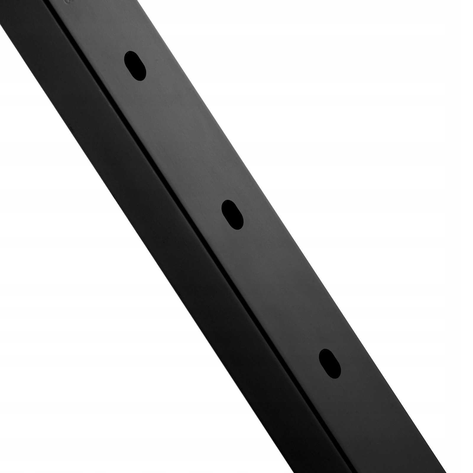 Zábradlie s uhlovým otvorom, čierne