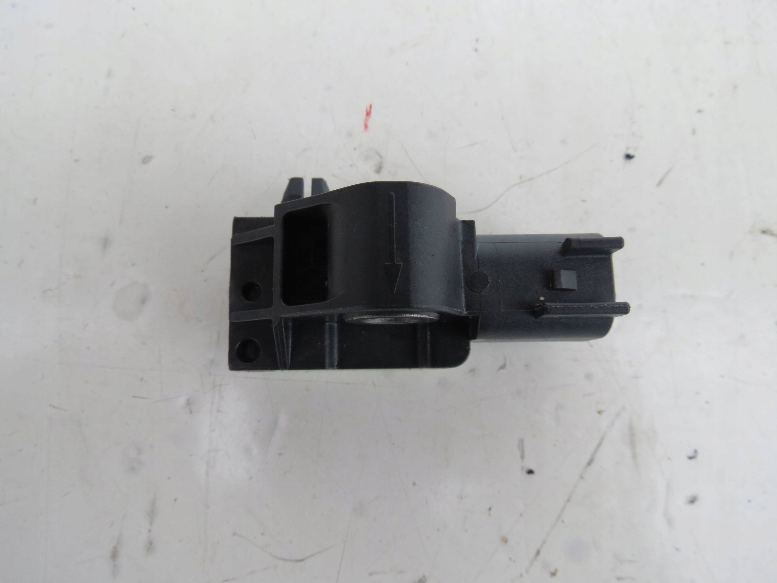impact sensor VOLVO V70 lll 3.2 B R6 243 KM 07-16r 31264395