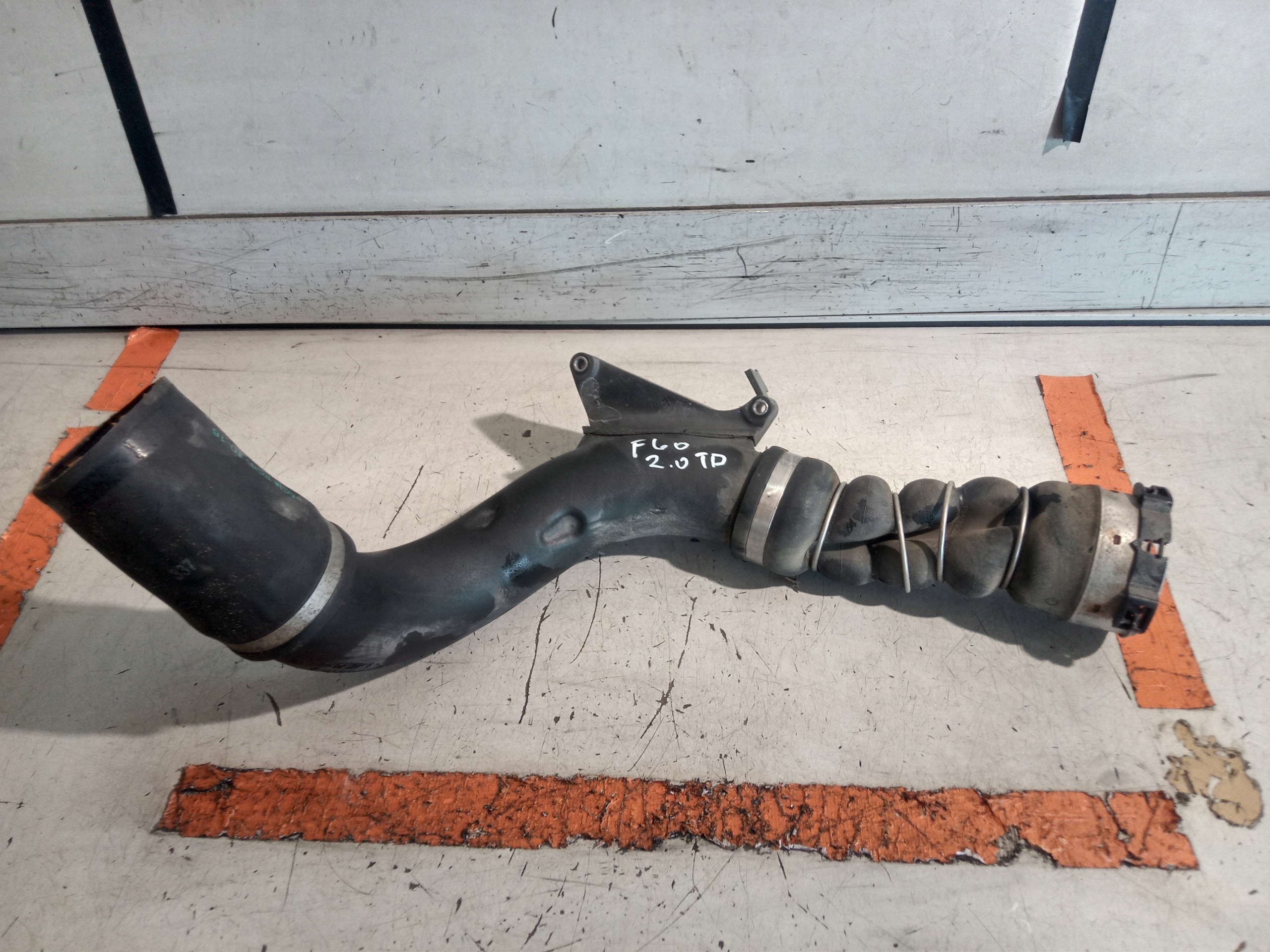 MINI COUNTRYMAN F60 впускная труба интеркулера 2.0 D