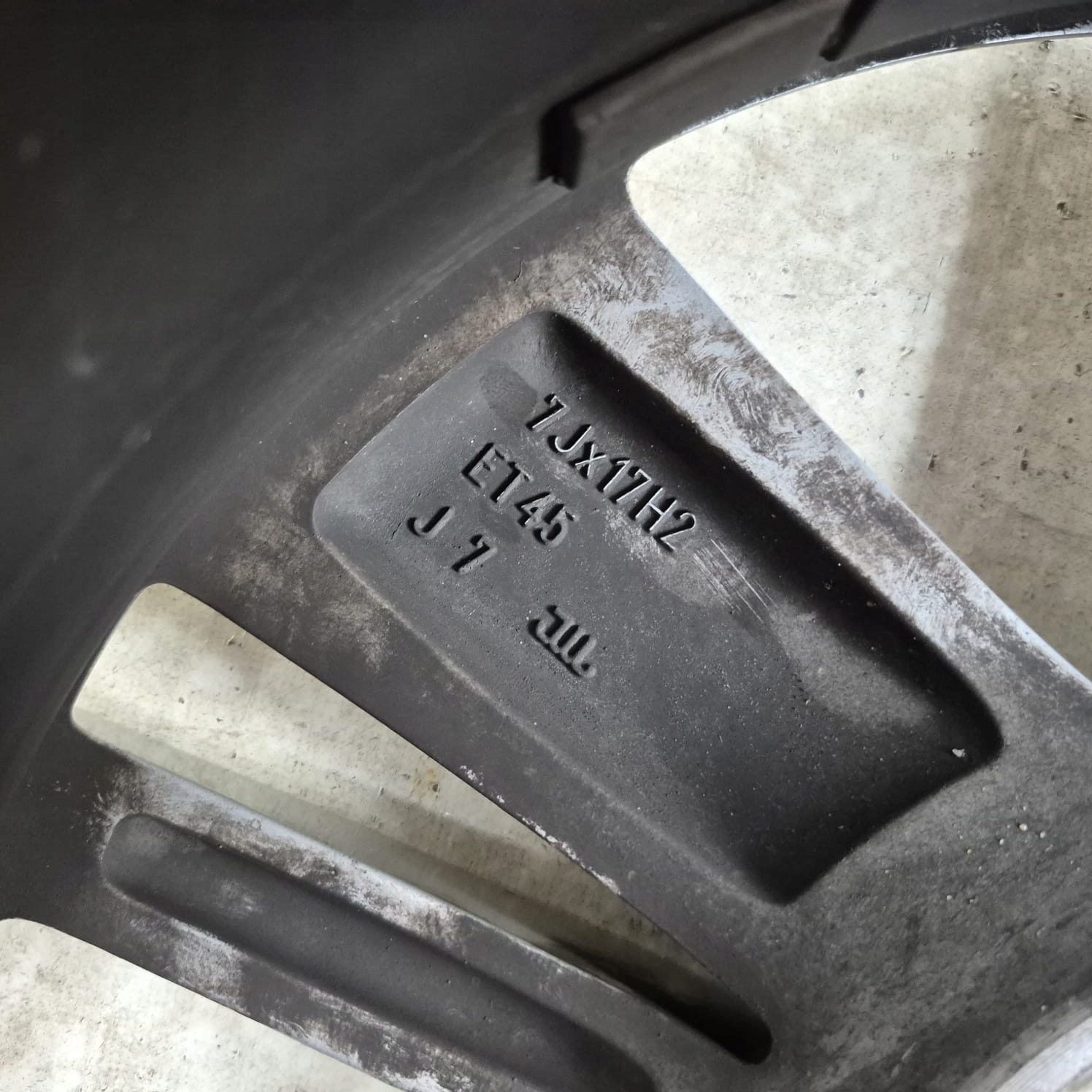 SKODA disk hliníkový 17" 57A601025