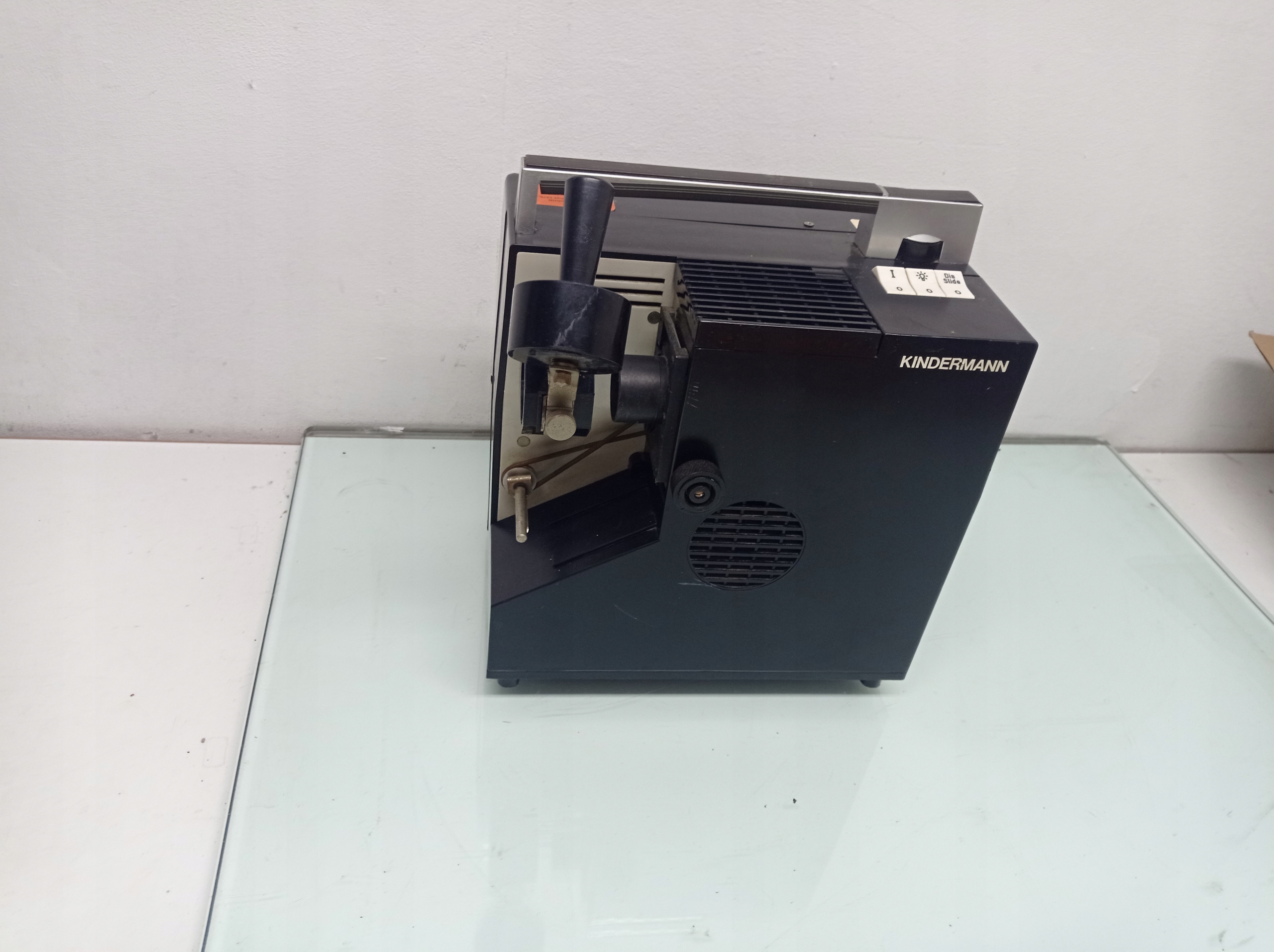 PROJEKTOR KINDERMANN DO FILMÓW 35MM