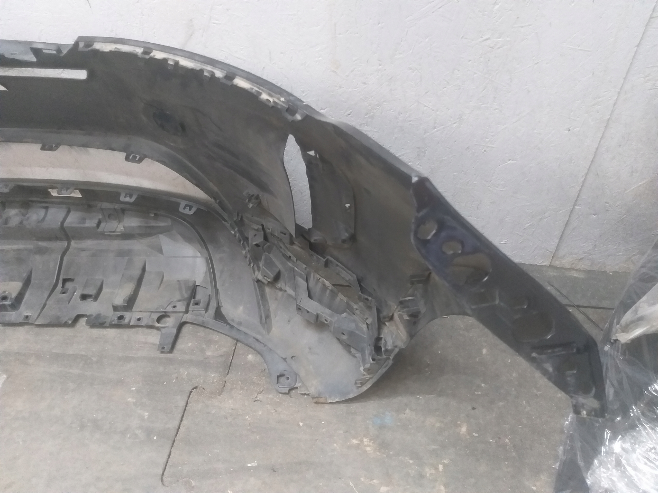 bumper front LAND ROVER EVOQUE II 2 19
