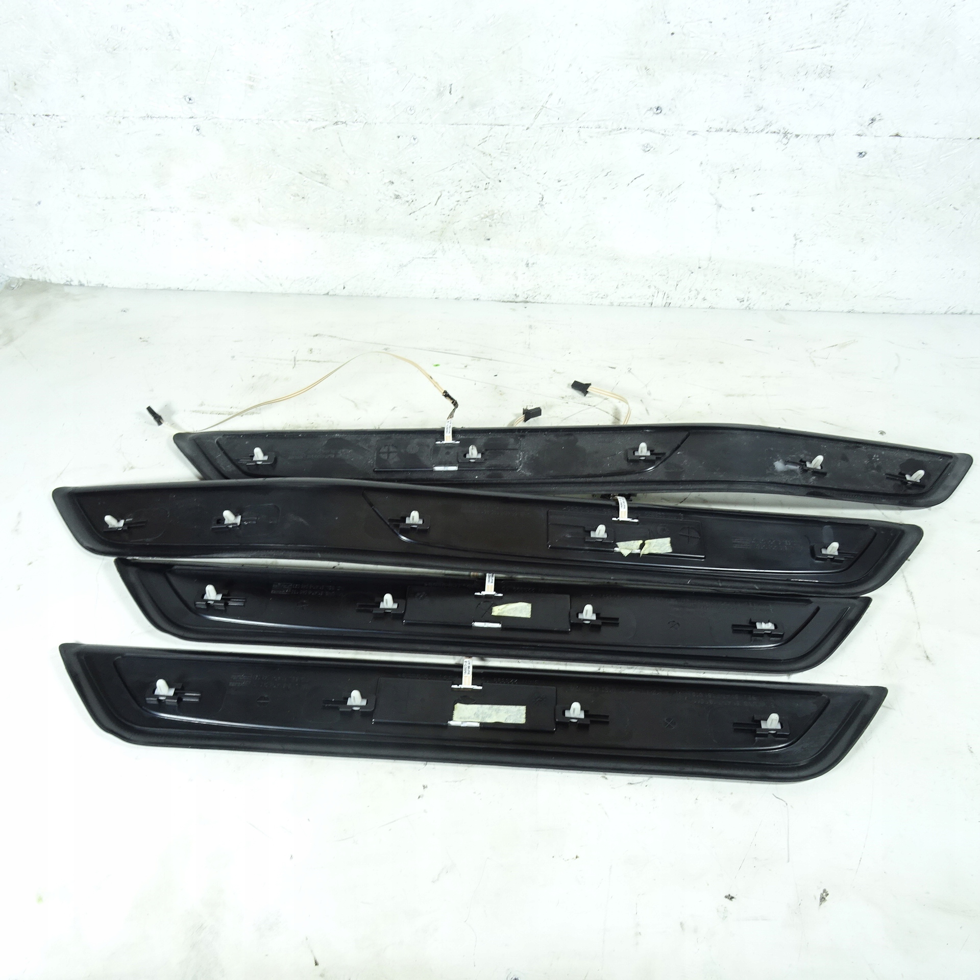 BMW 7 F01 F02 mouldings threshold 7190969