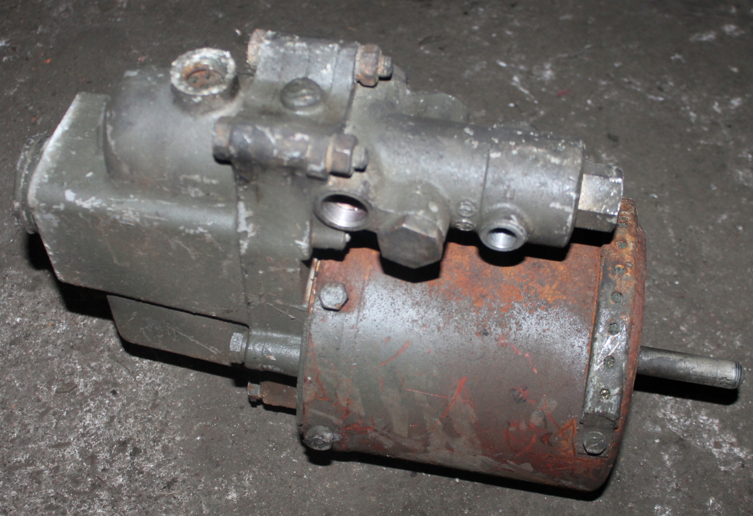 Serwo mechanizm STAR 200 244 do regeneracji