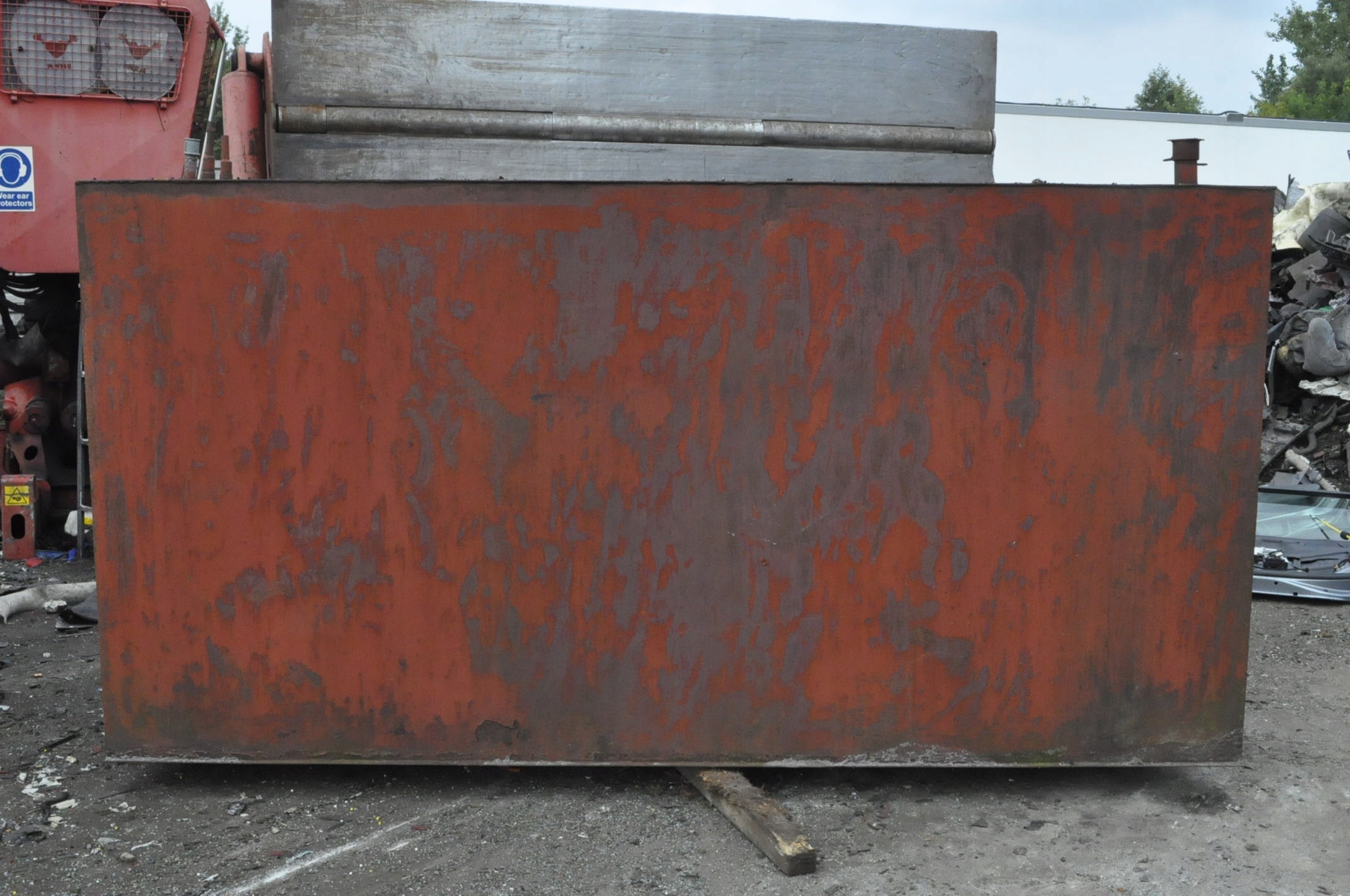 ZBIORNIK NA OLEJ OPAŁOWY STALOWY POJEMNOŚĆ OKOŁO 5500 LITRÓW 300x125x150