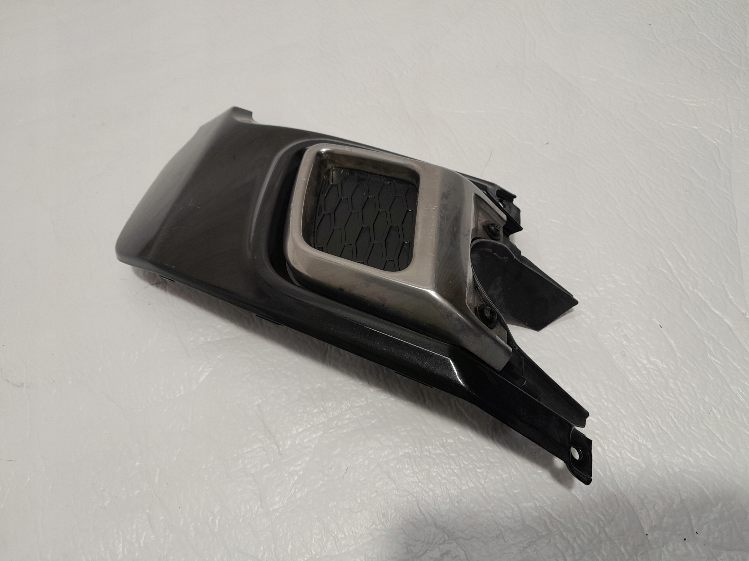 RANGE ROVER EVOQUE Accessoires Couverture Pare choc de l’échappement JJ32-17F879