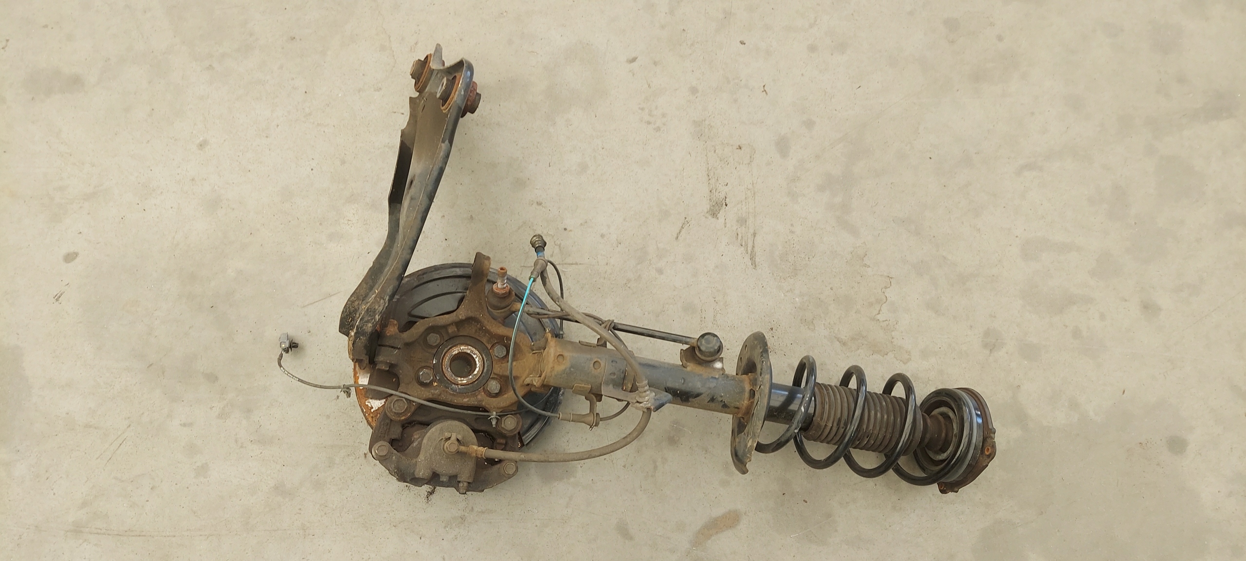 mcpherson swing arm left front NISSAN JUKE F15 10-19