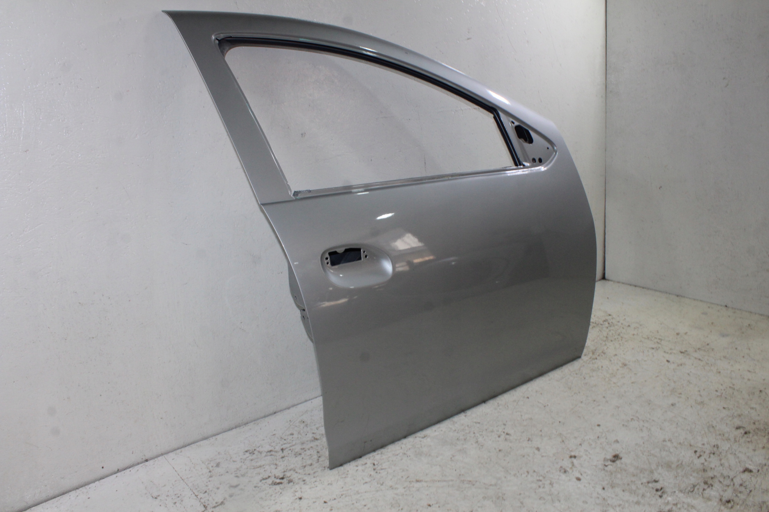 Dacia Sandero II door right front front