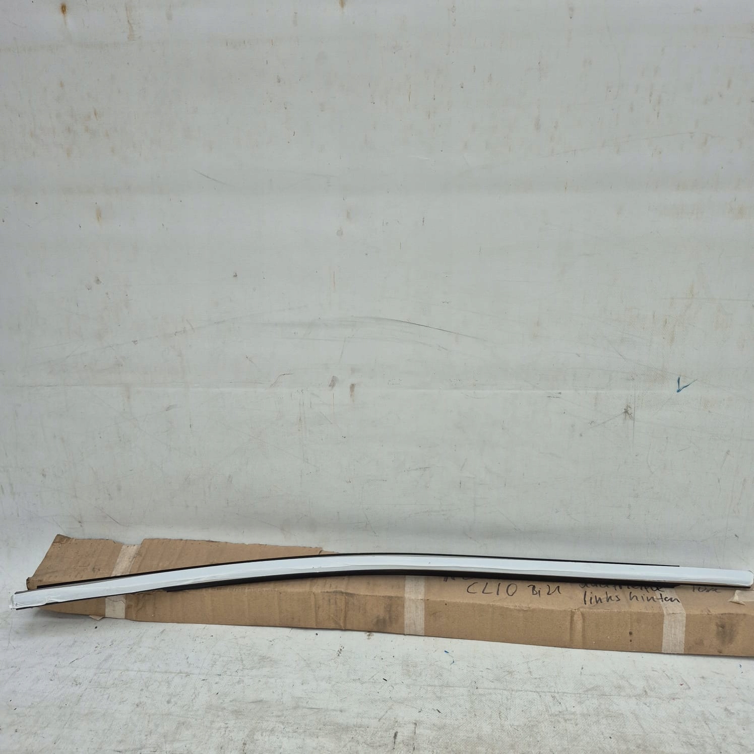 RENAULT CLIO 5 V 20- moulding CHROM door right front