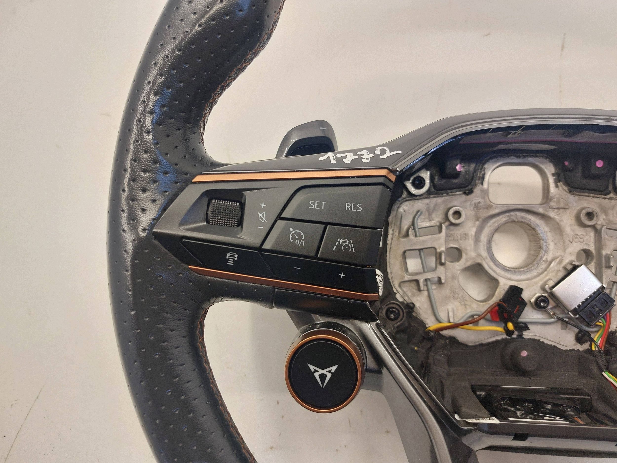 CUPRA FORMENTOR ATECA steering wheel, MULTIFUNKCJA control leather 5FA419091FK