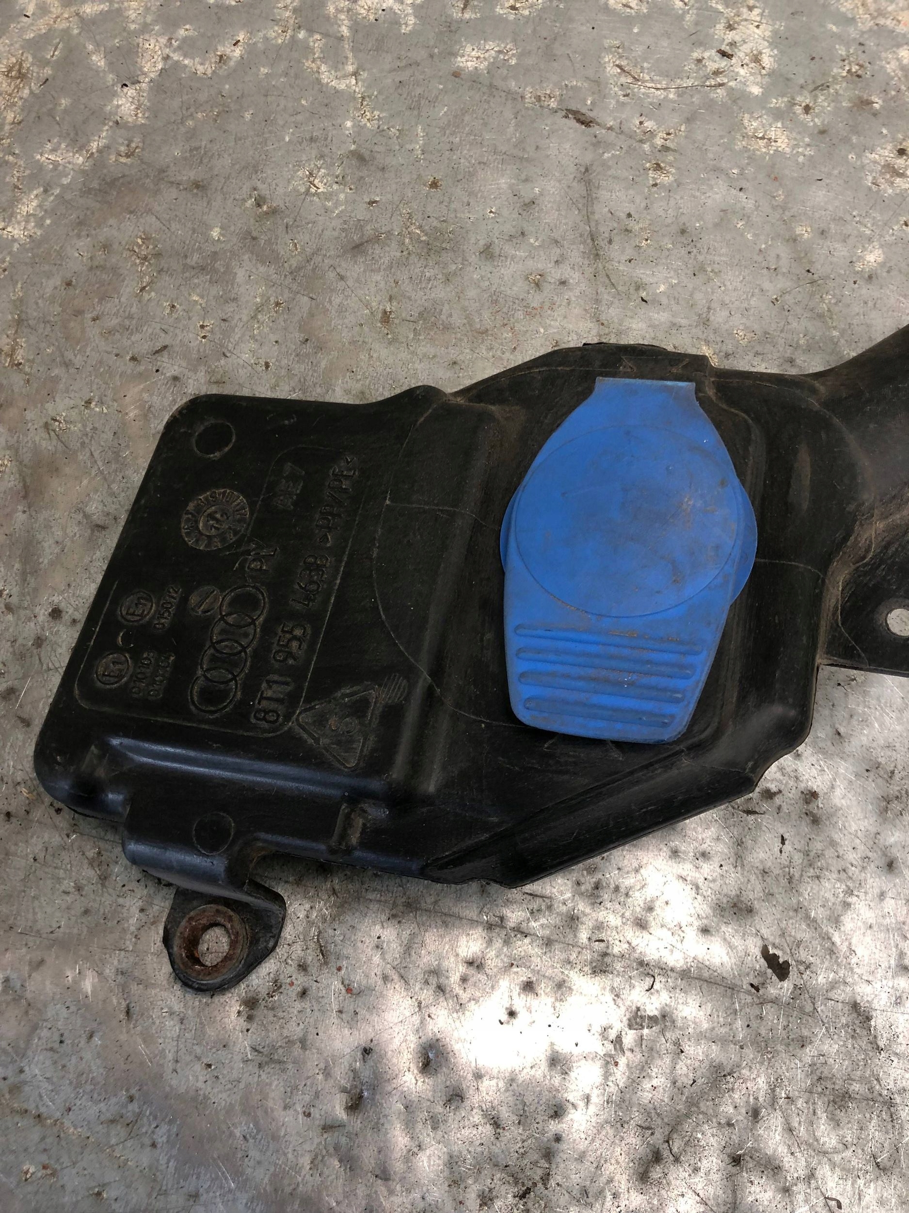 WLEW Panzer Spritzdüse AUDI A4 B8 LIFT 8T1955463B