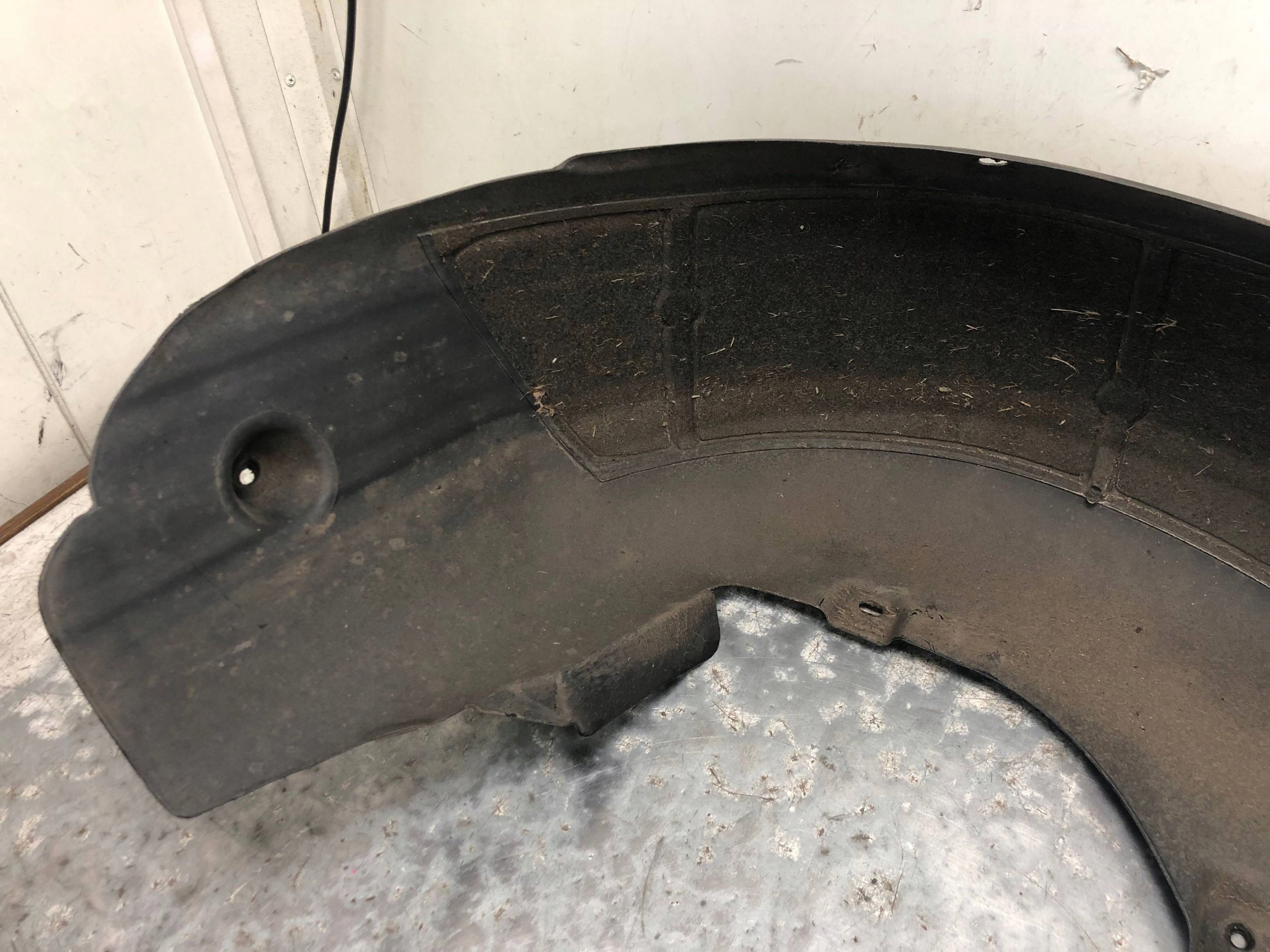 mudguard left rear part OPEL MERIVA B LIFT 13267684