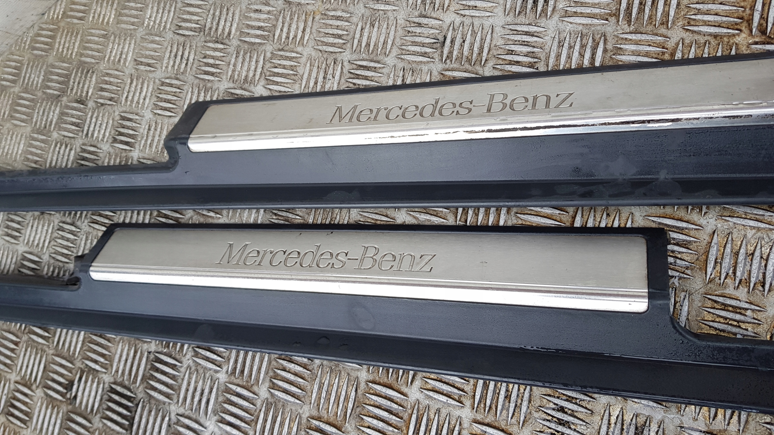 MERCEDES W220 moulding threshold left right front