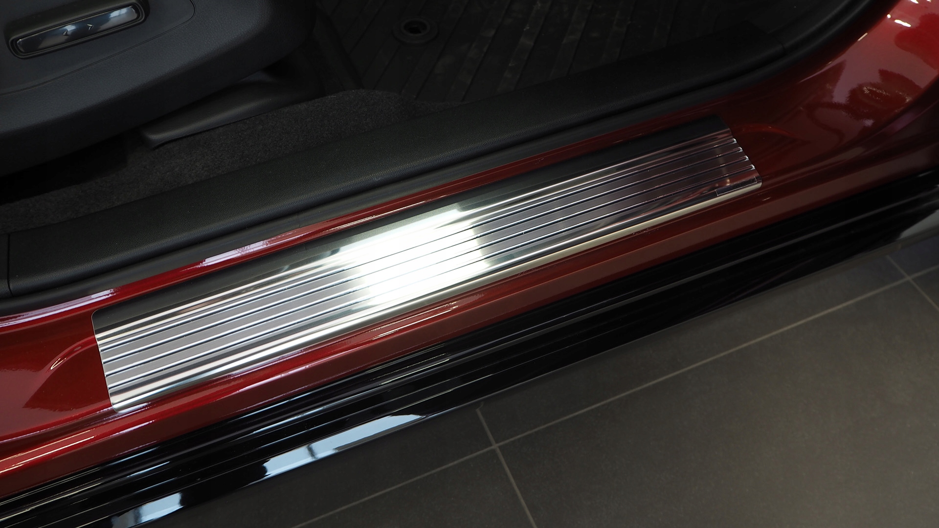 VOLKSWAGEN T-CROSS 2019- NAKŁADKI LISTWY PROGOWE PROGI EAN (GTIN) 5903816357489