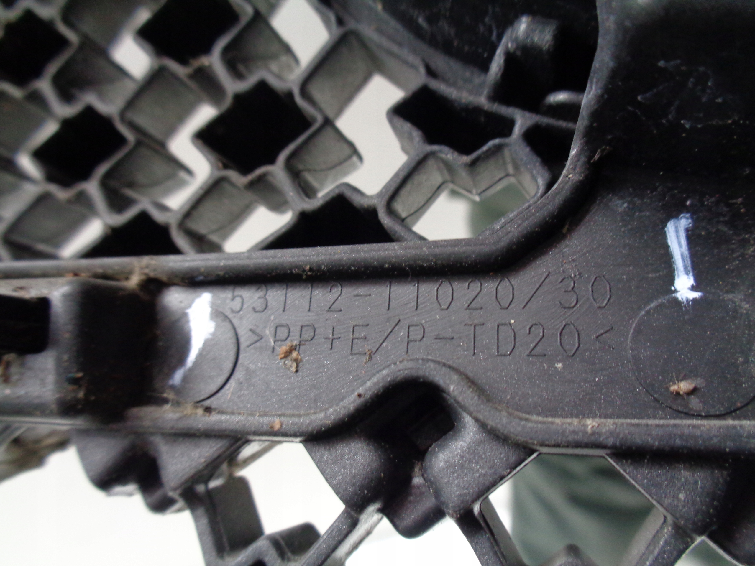 ATRAPA GRILL LEXUS LC500 Kolor do lakierowania