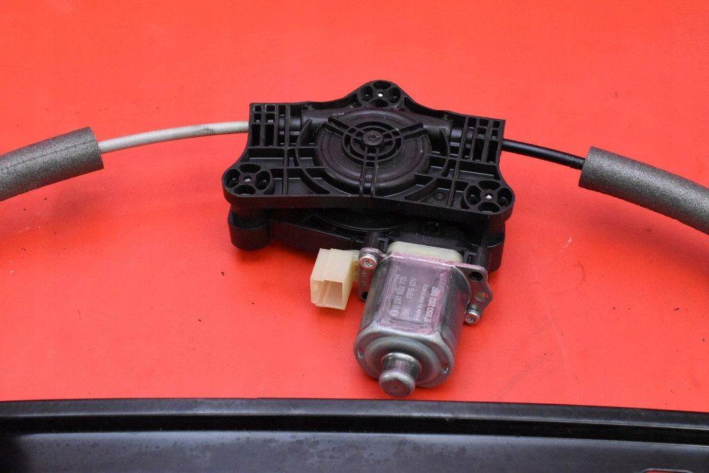 window regulator left rear part EU 5Q0959801A SKODA SUPERB 3 III HB 15-20