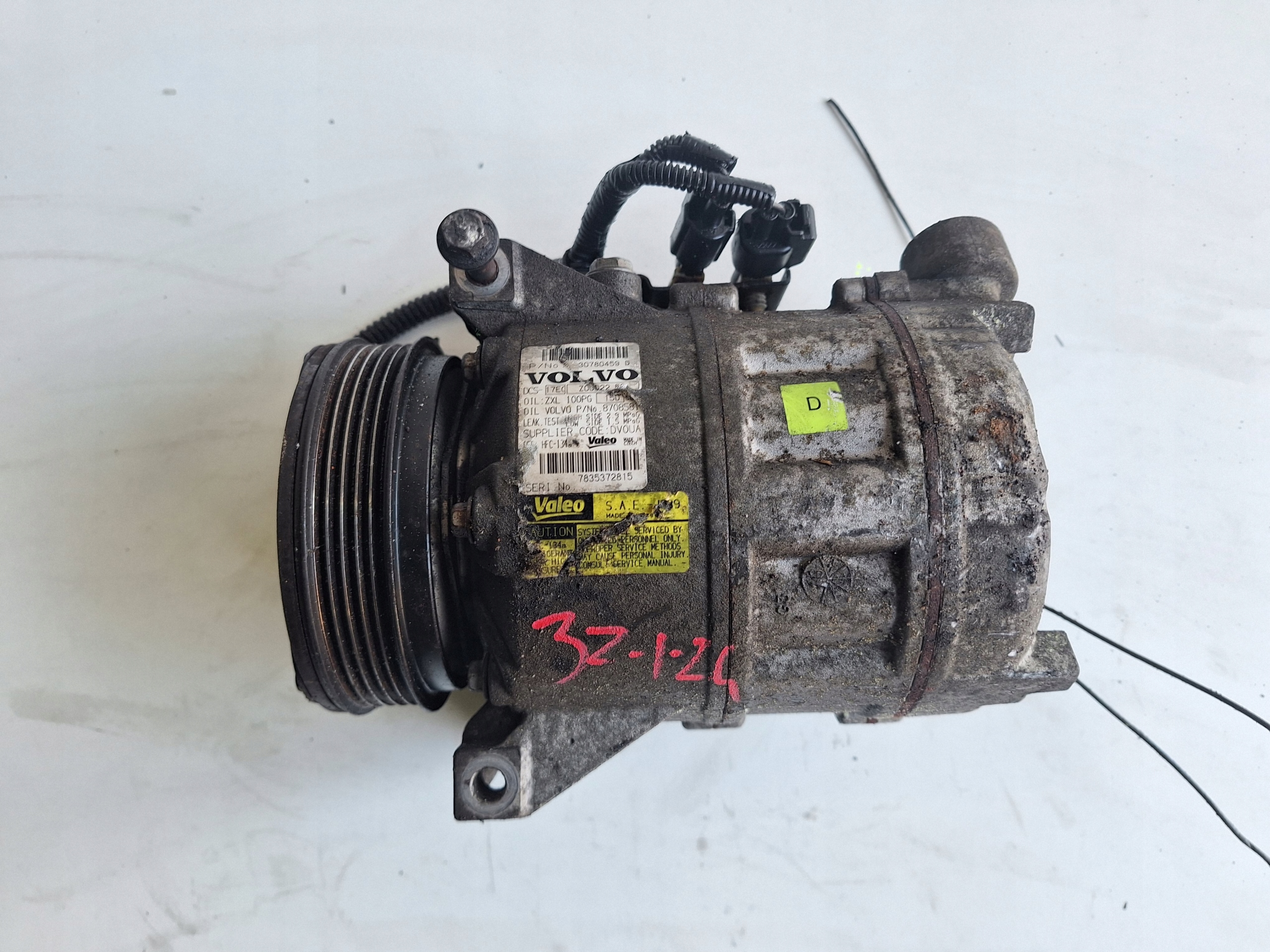 VOLVO compressor AC 30780459