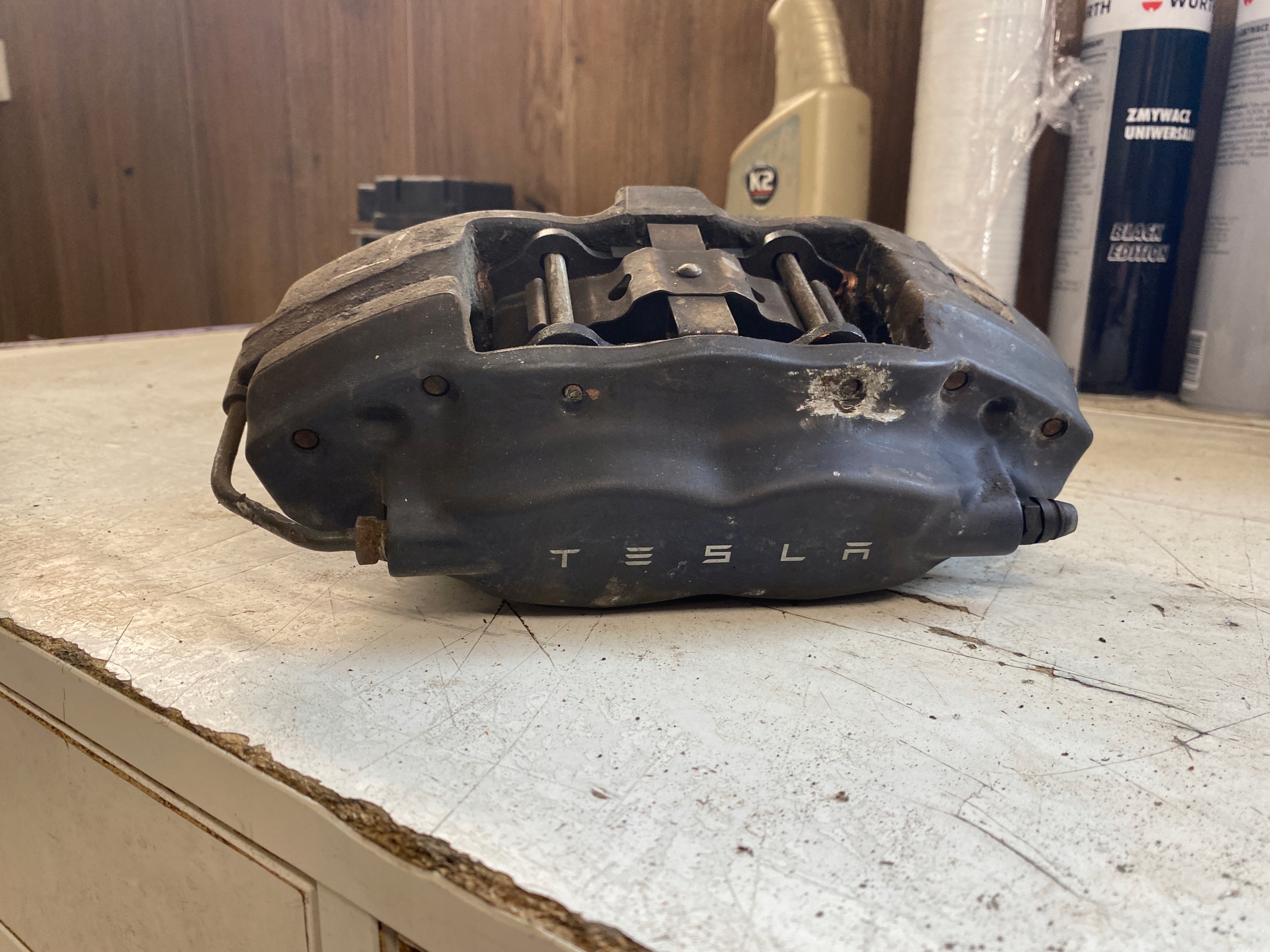 TESLA MODEL S 2013r. ZACISK HAMULCOWY PRAWY TYŁ