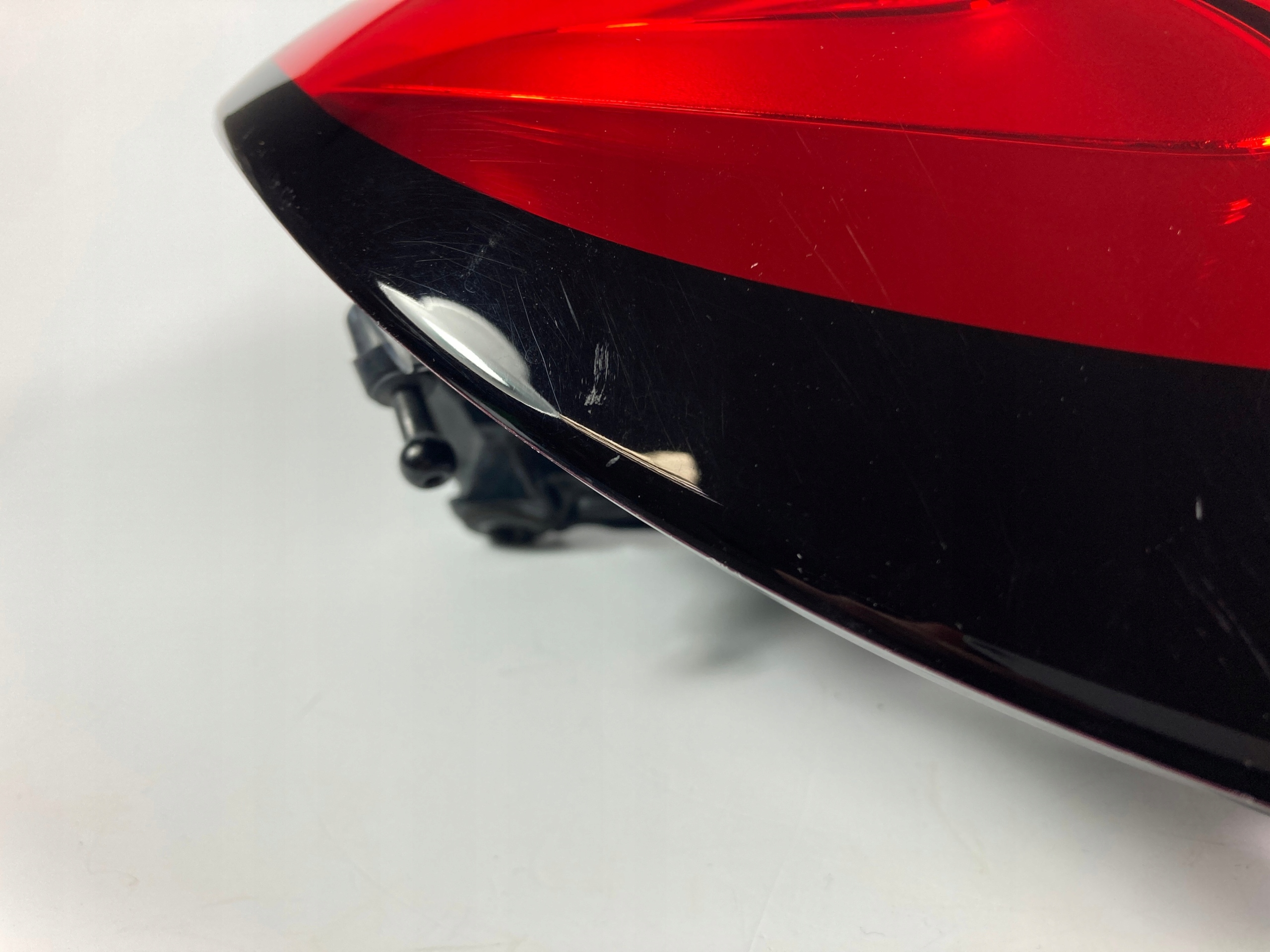 Chrysler Pacifica hybryda 2017-20 light rear right rear part