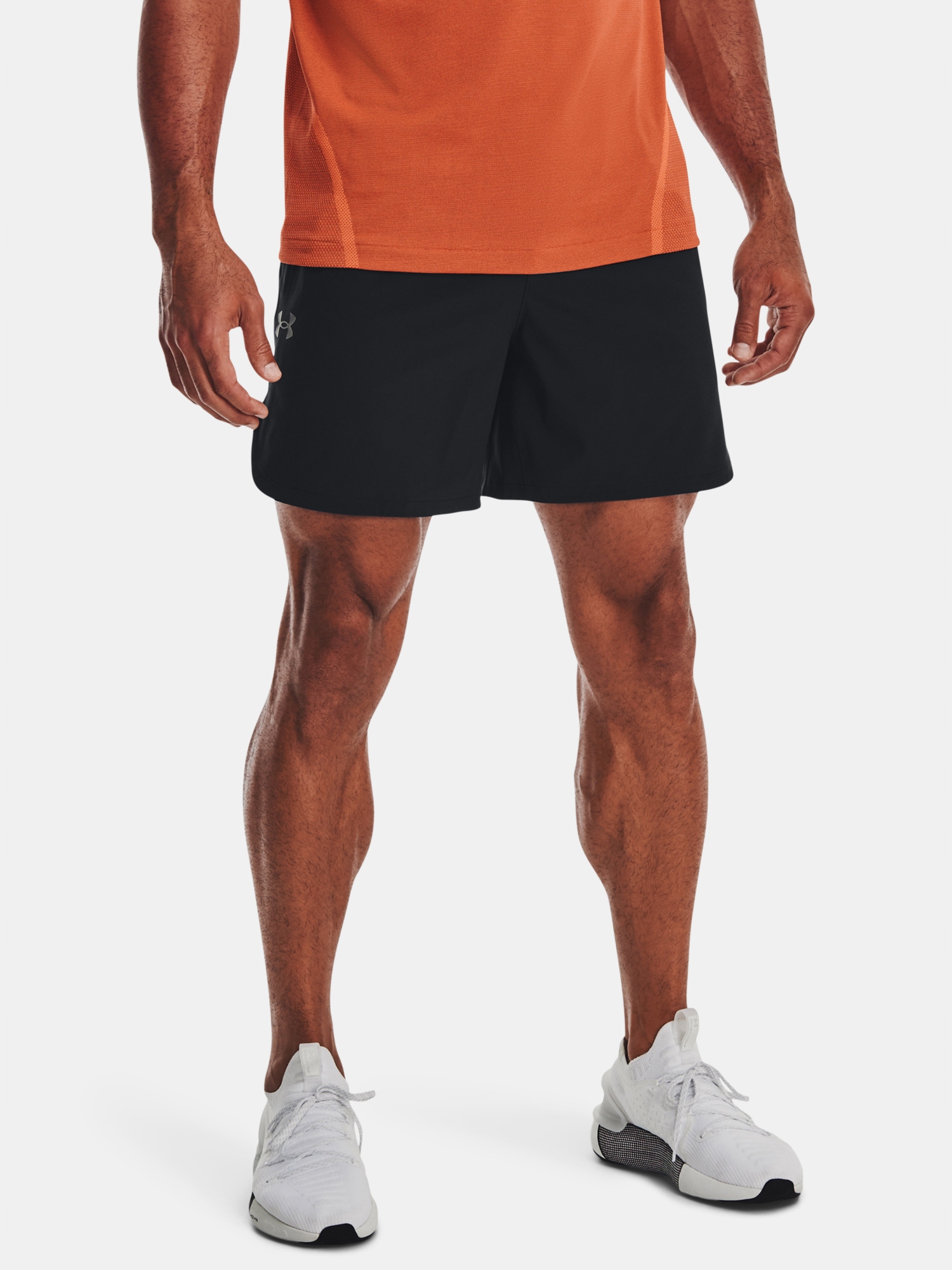 Kraťasy Ua Peak Woven Shorts-BLK vel. Sm
