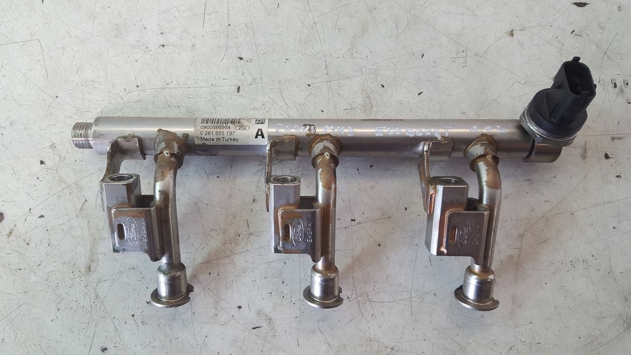 Rampe injection Capteur Ford Focus MK3 1,0