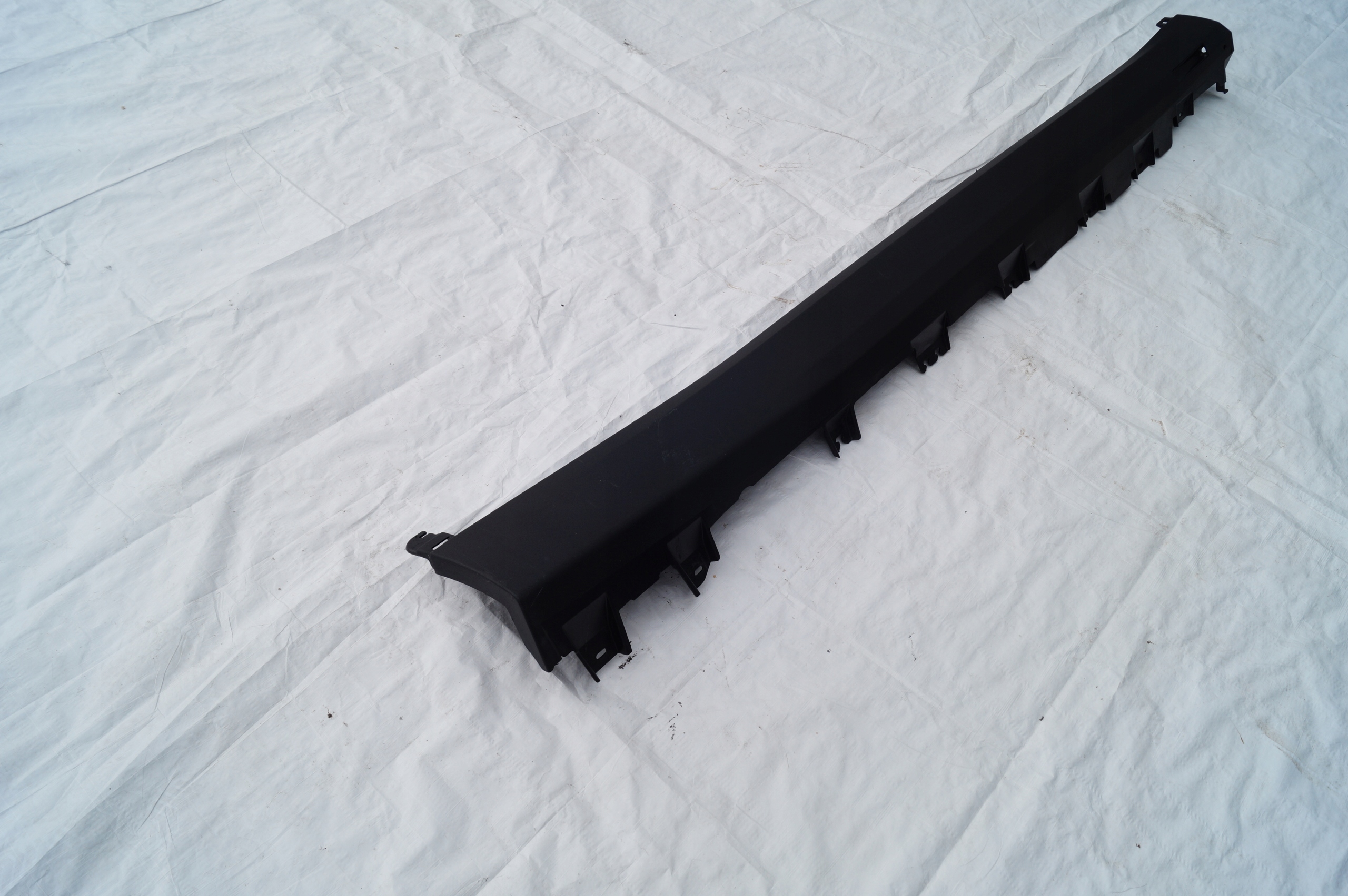 moulding threshold right BMW X5 G05 18-21 7420660
