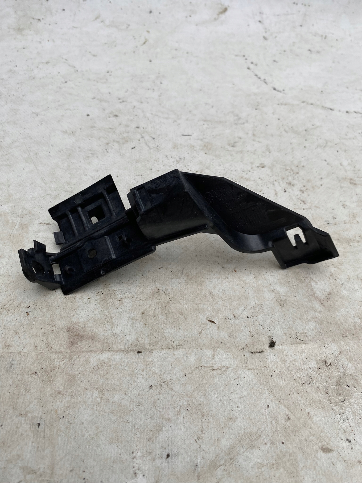AUDI A4 B8 8K bumper bracket left rear part sedan