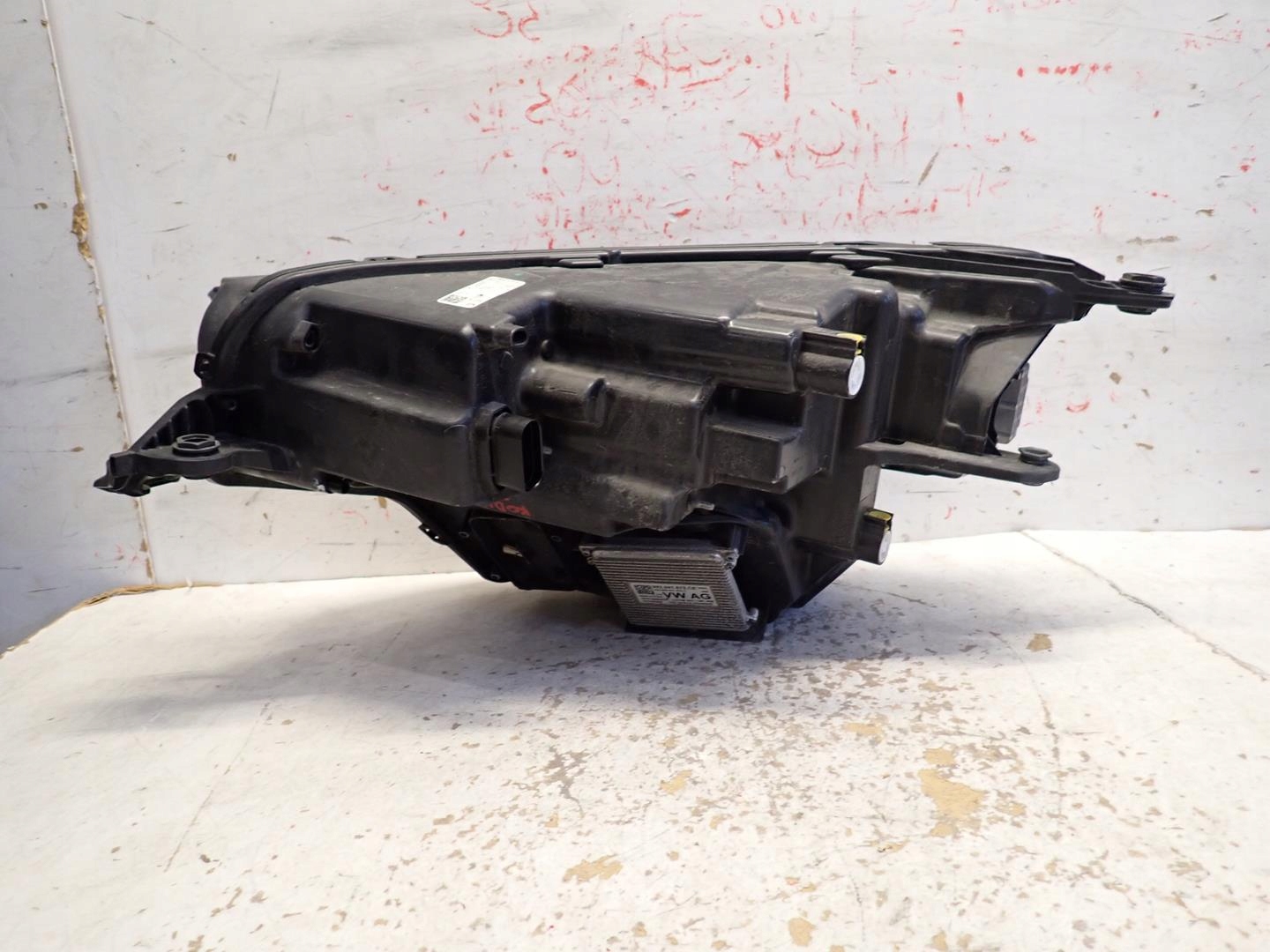 light front front right SKODA KODIAQ LIFT 2021- 566941036
