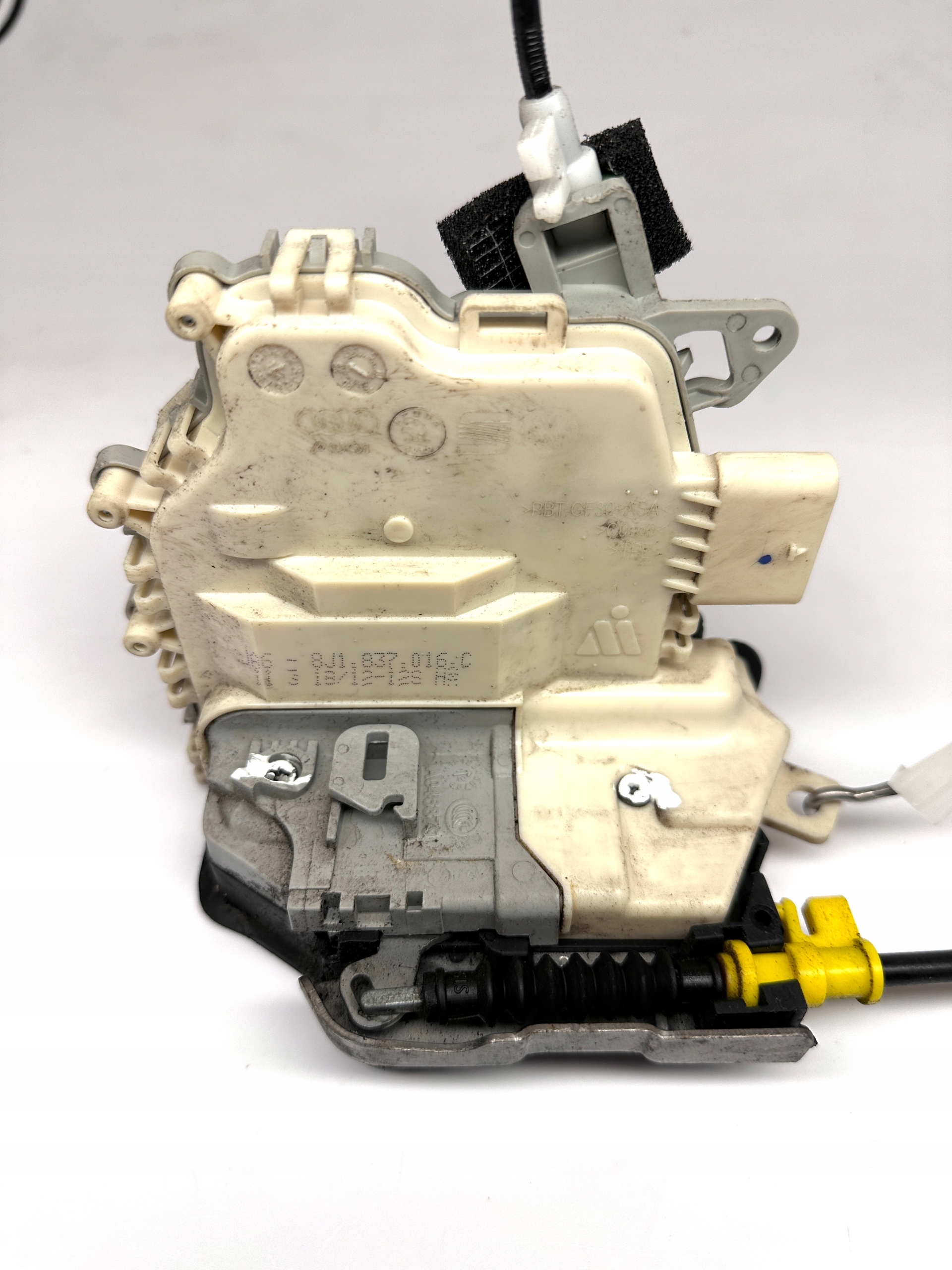 AUDI A4 S4 B8 A5 A6 lock door right front 8J1837016C