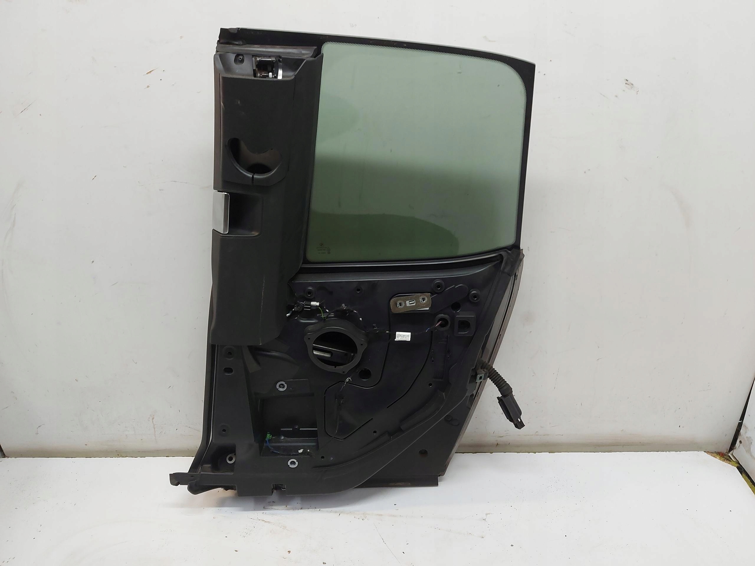 BMW i3 i01 REX door rear part left B81