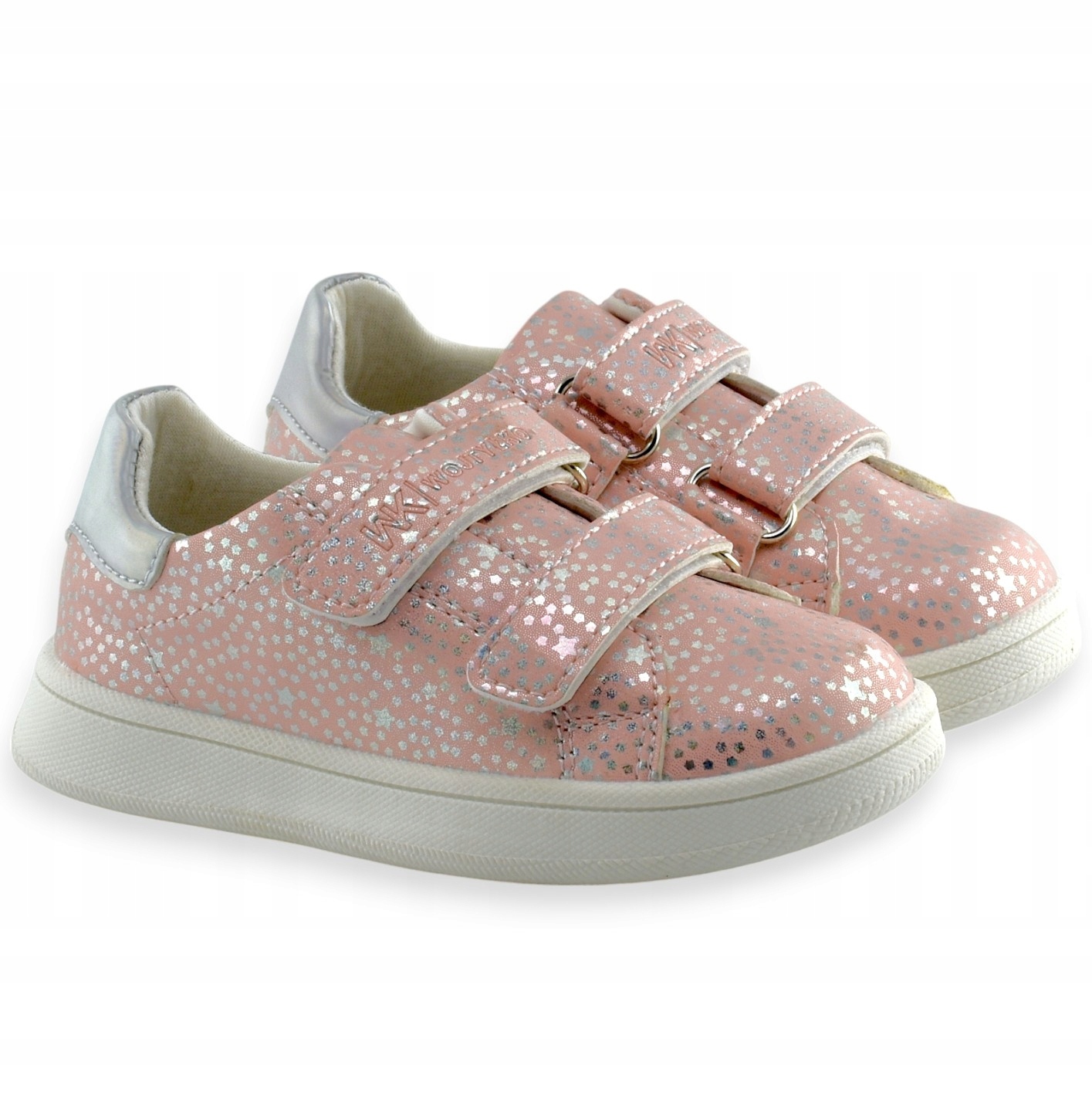 Różowe półbuty dziewczęce z błyszczącymi serduszkami Wojtyłko 25383 rozm.28 Marka Wojtyłko