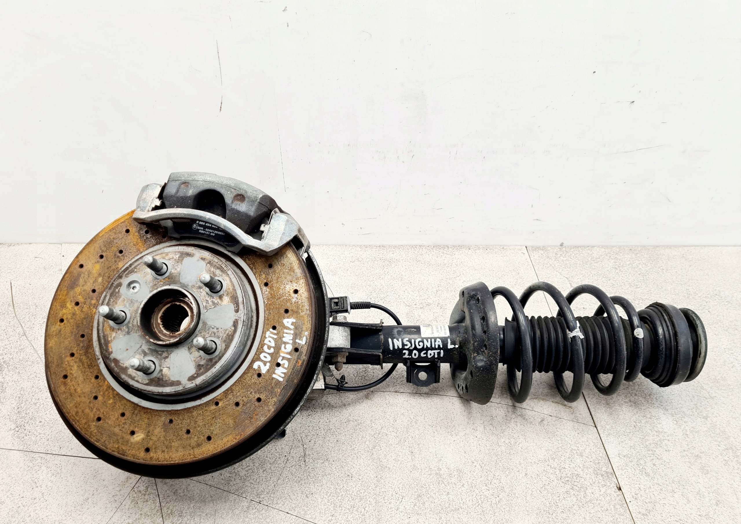 opel INSIGNIA A 2.0 поворотный кулак, цапфа левый