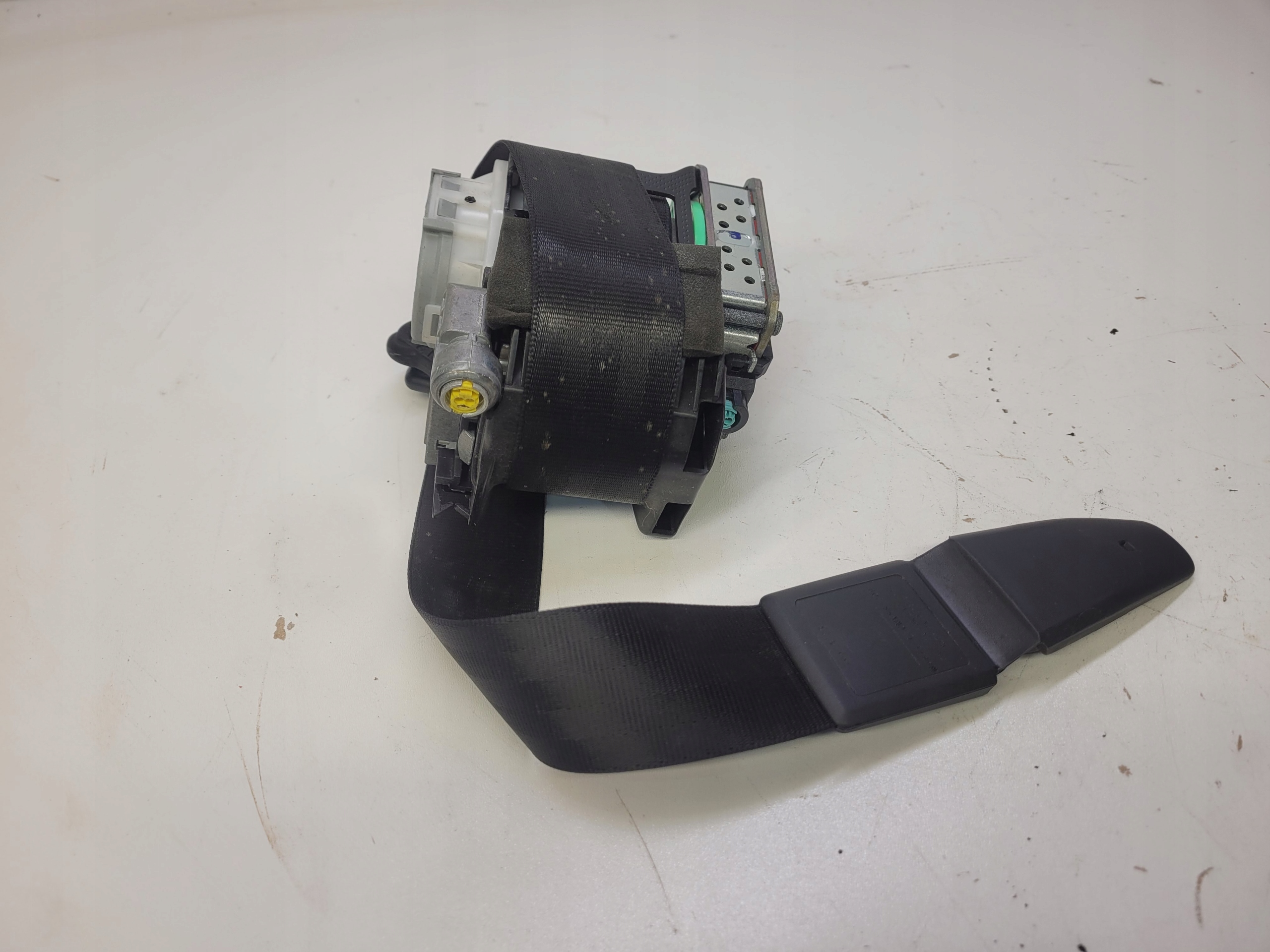 Gurten Sicherheits rechts AUDI A4 B8 8K1857706H