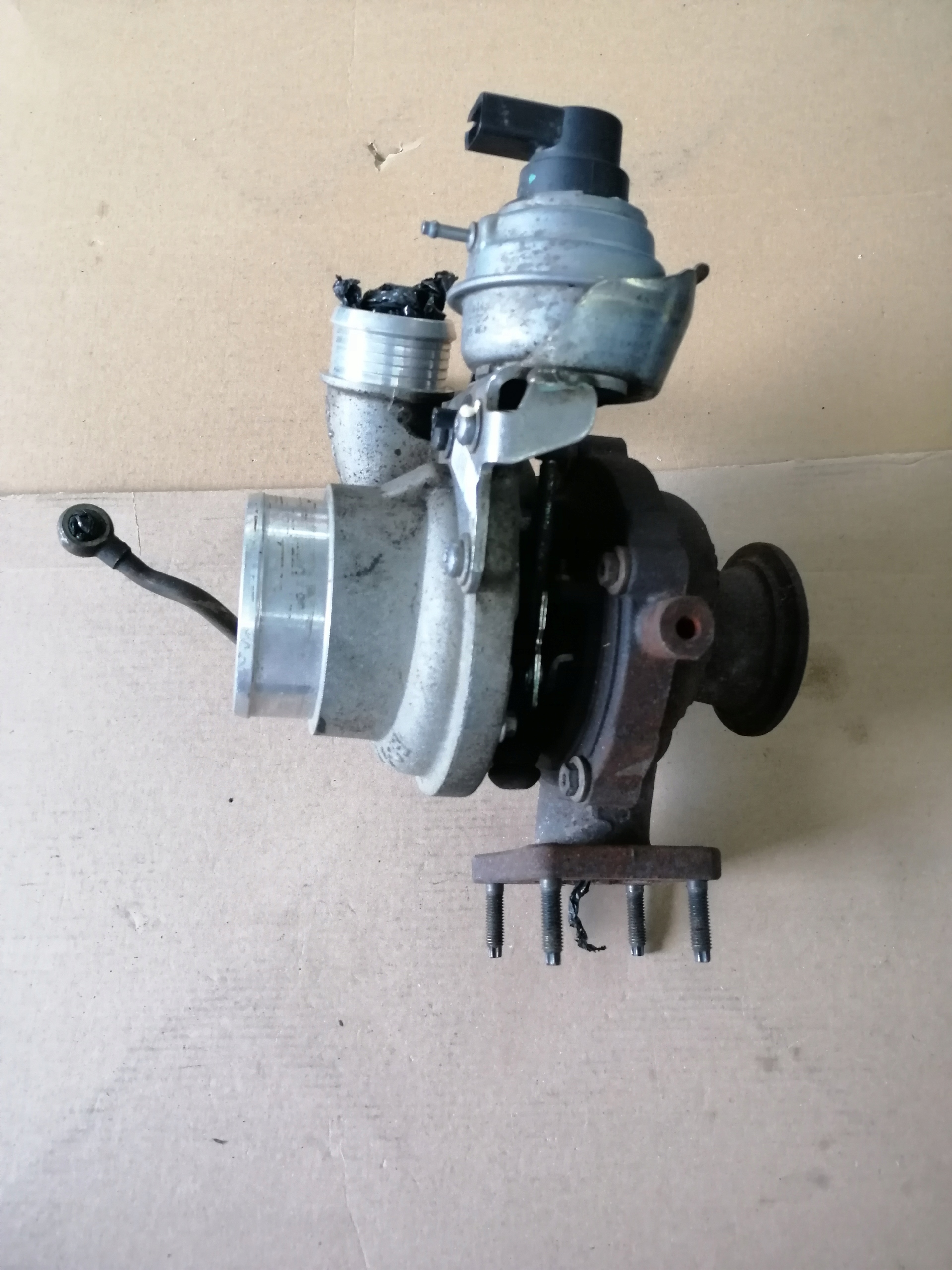 turbo complete 31312712 VOLVO V40 C30 V70 2.0D D3 small PRZEBIEG!!