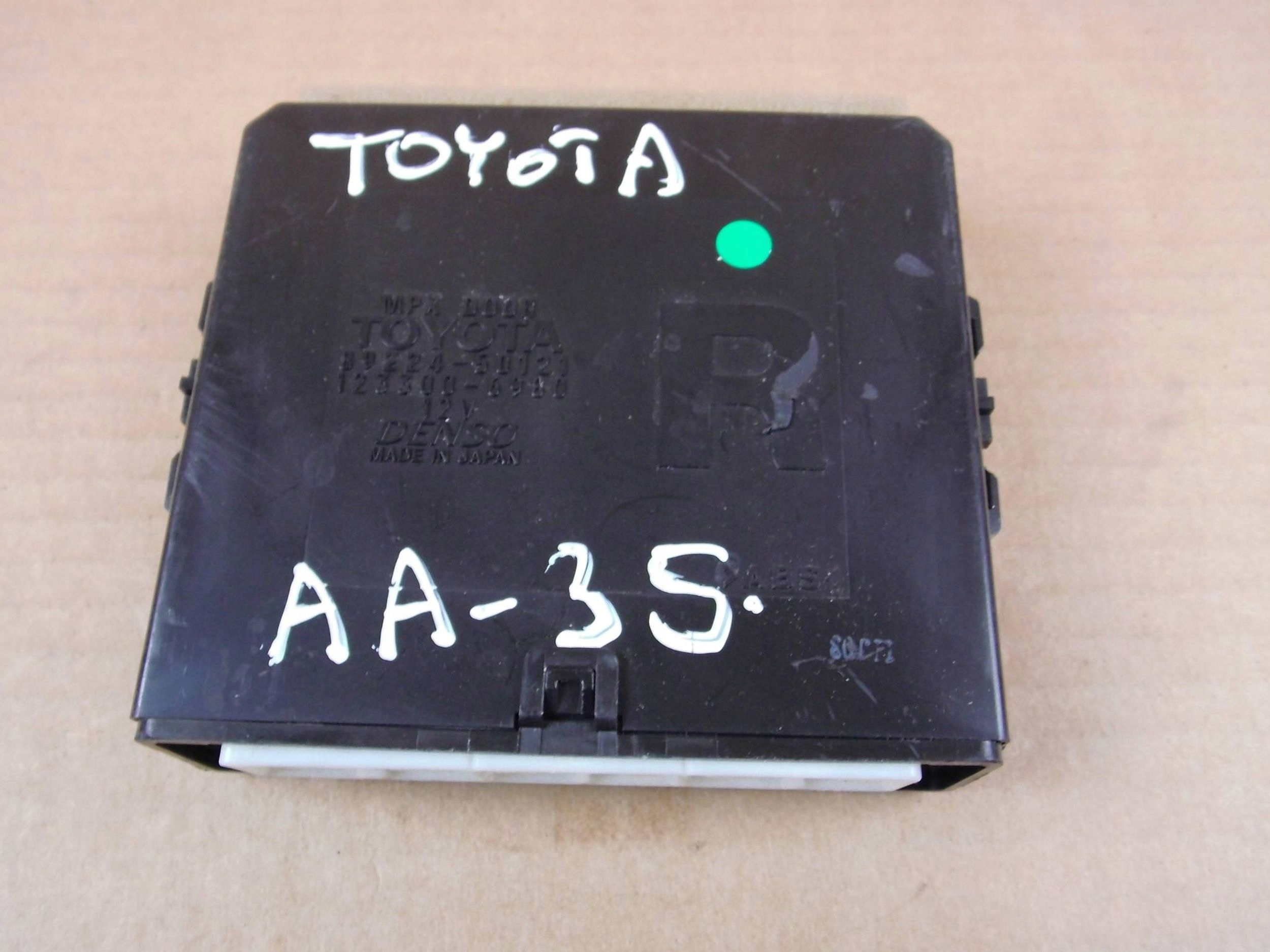 Lexus LS460 LS600H module computer control unit door right rear part