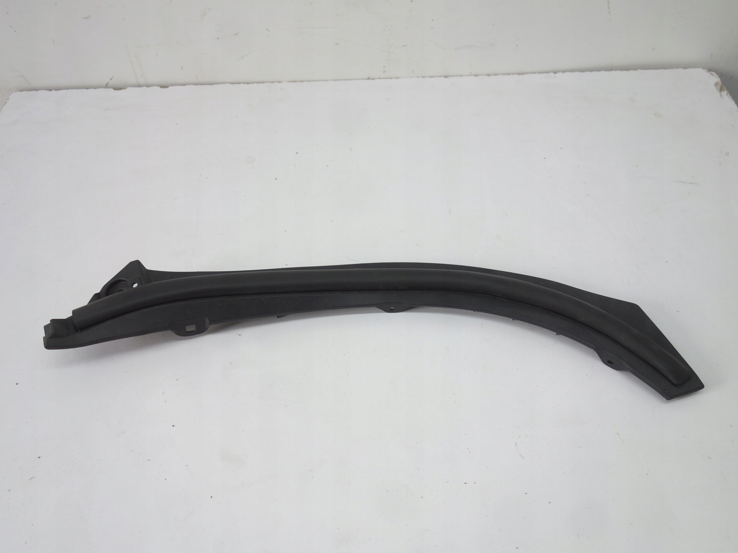 USZCZELKA DRZWI TYŁ PRAWA TOYOTA HIGHLANDER 2020-2023 67843-0E020