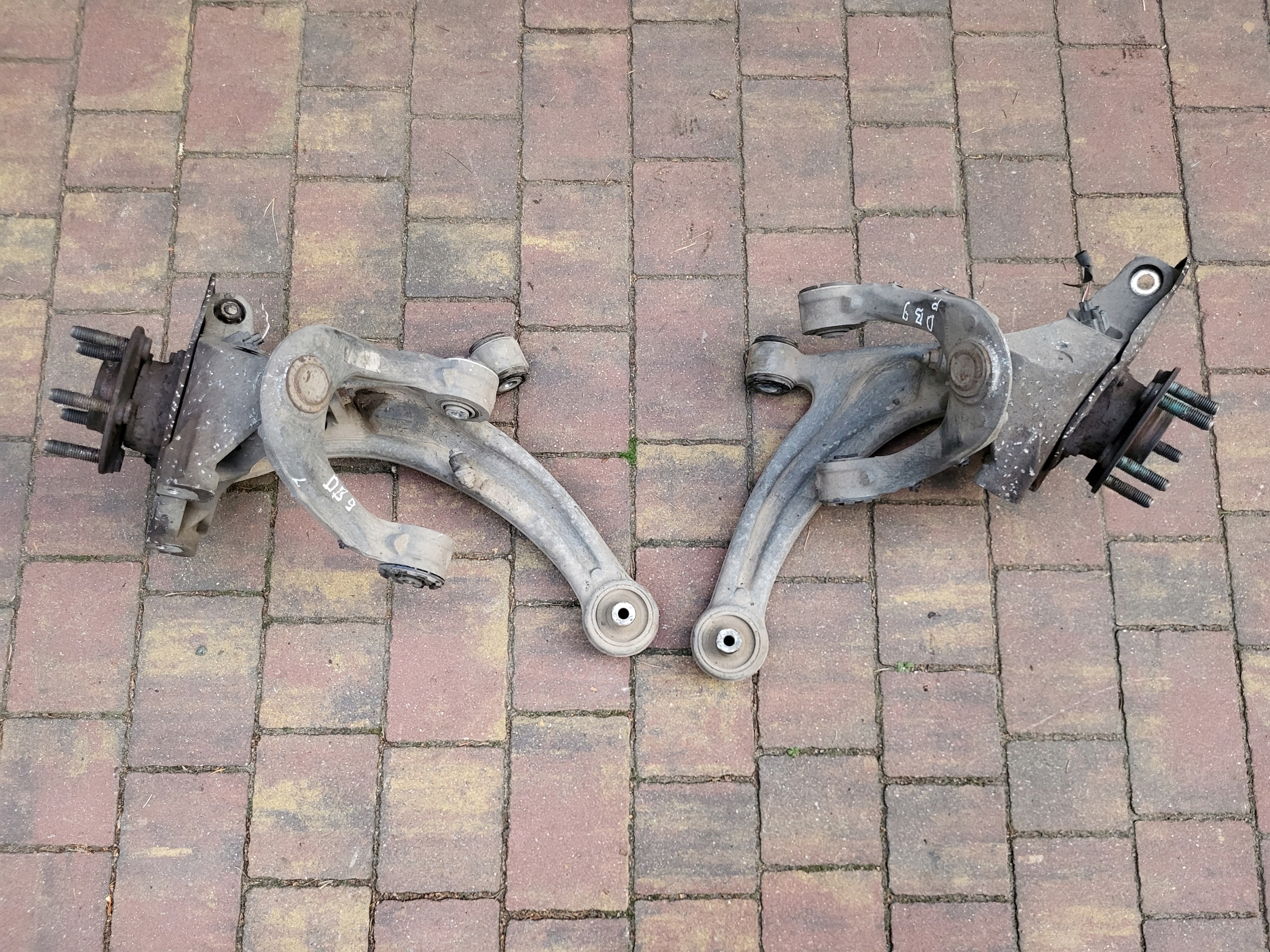 swing front front right left arm ASTON MARTIN DB9 6.0 V12