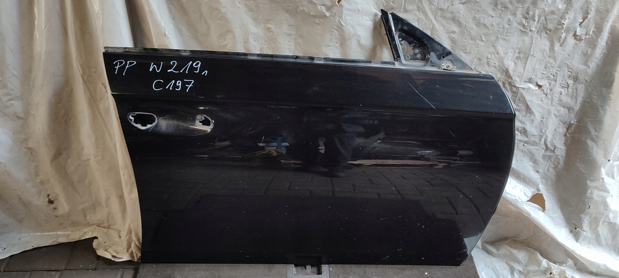 door front front right Mercedes W219 2,5 C197