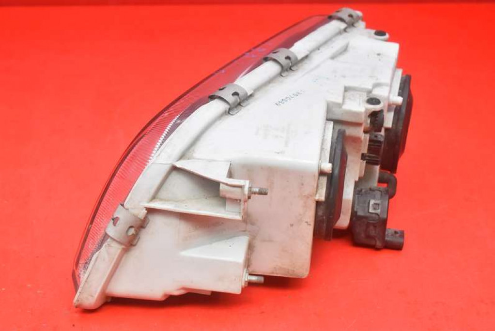 REFLEKTOR right light front EU VOLVO S40 V40 1 and 00-02