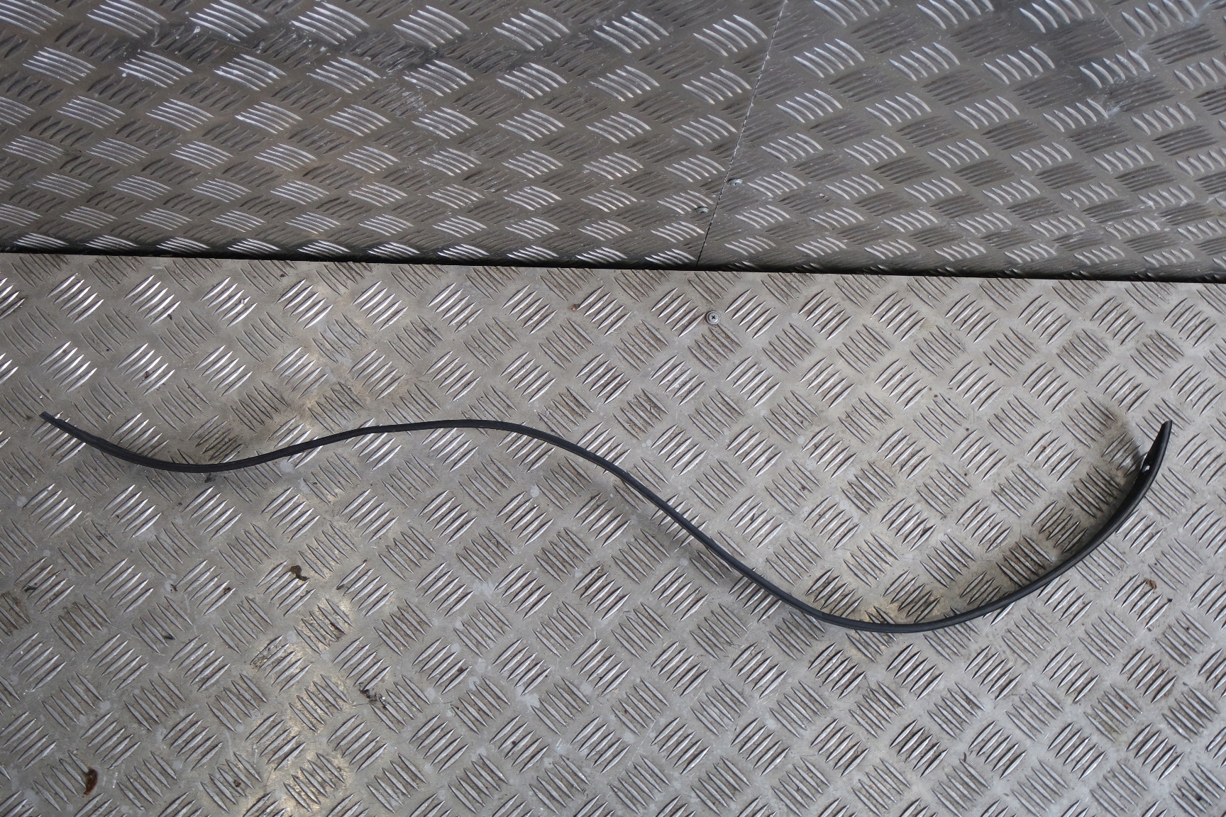 LISTWA USZCZELKA PORSCHE 991 CABRIO 99151463101