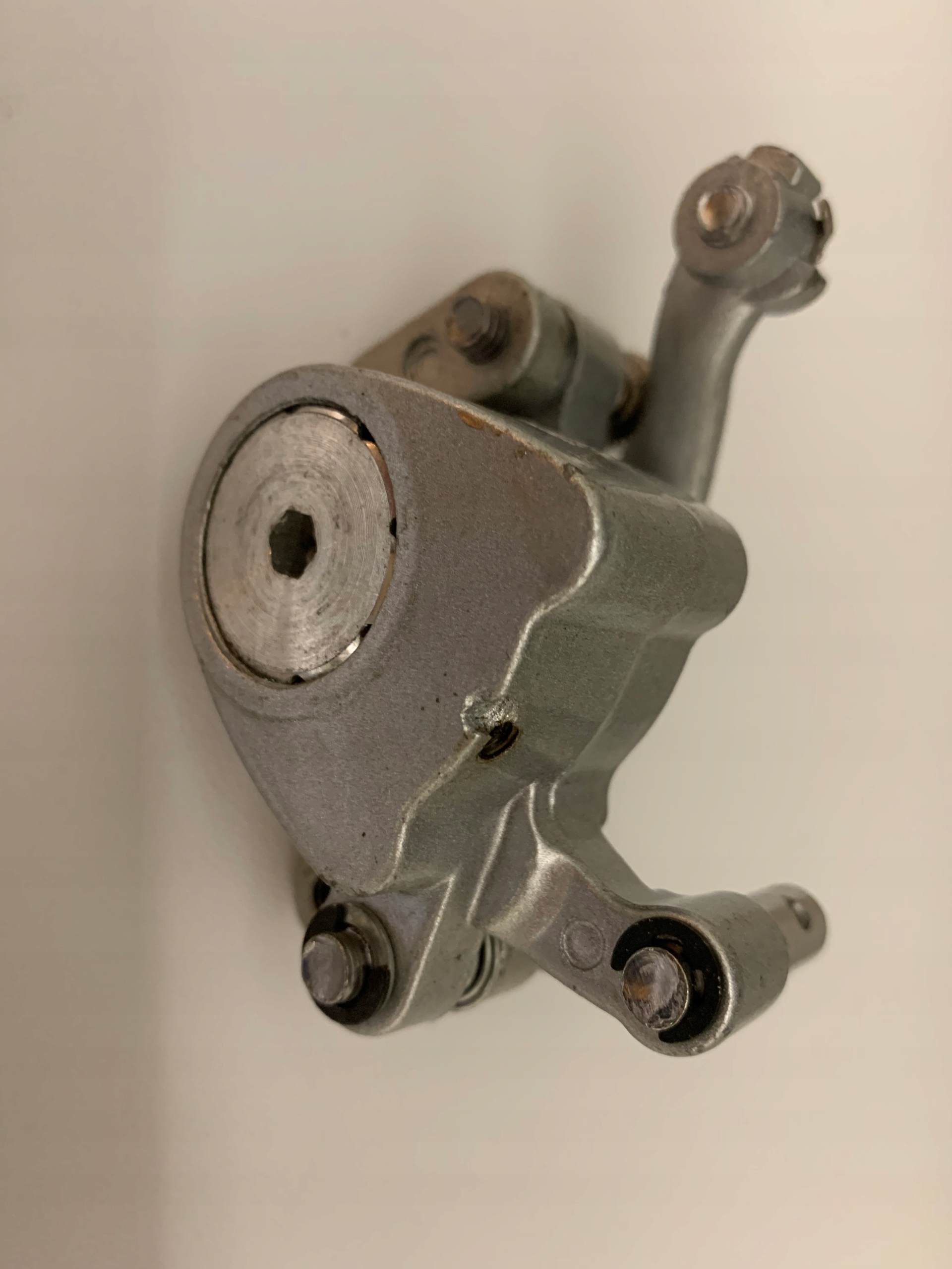 ZACISK HAMULCA DO SCOOTERA HULAJNOGI VIRON Kolor srebrny