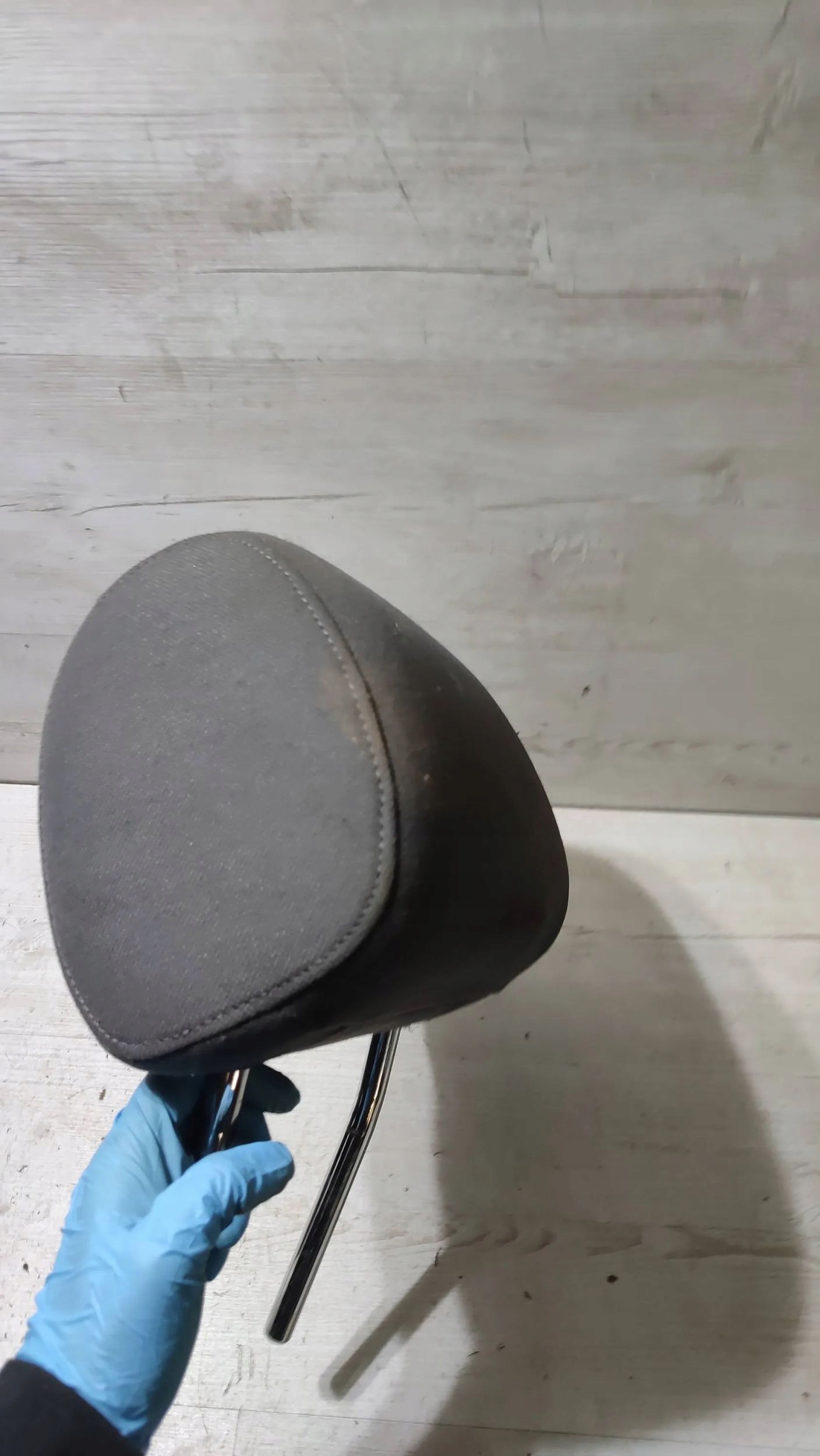 Volkswagen Touareg and 7L2003 front side right rest